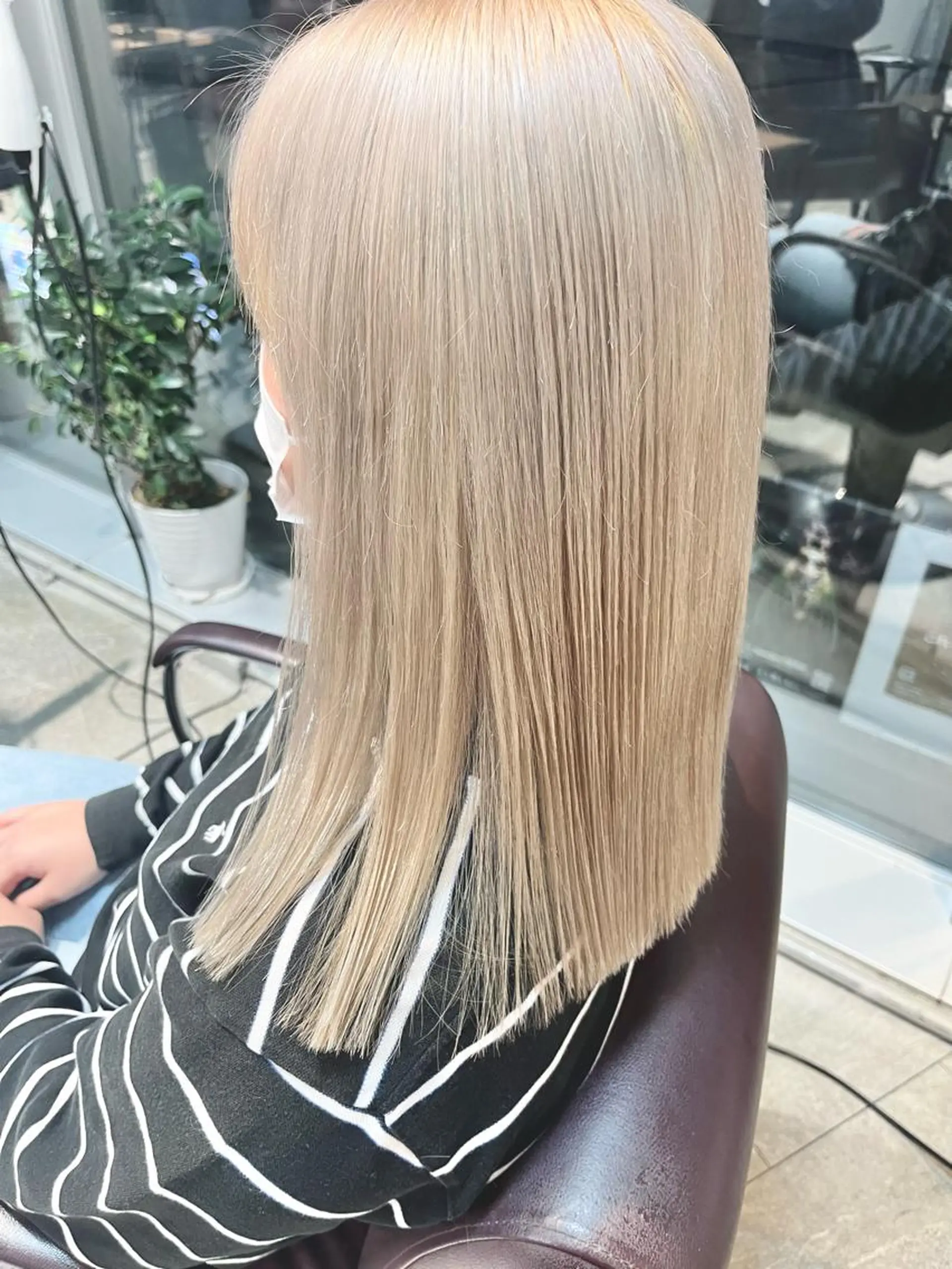 ミディアム カラー ヘアカラー トリートメント ヘアセット 🎀透明感ブリーチ カラー🎀ミズキのヘアスタイル