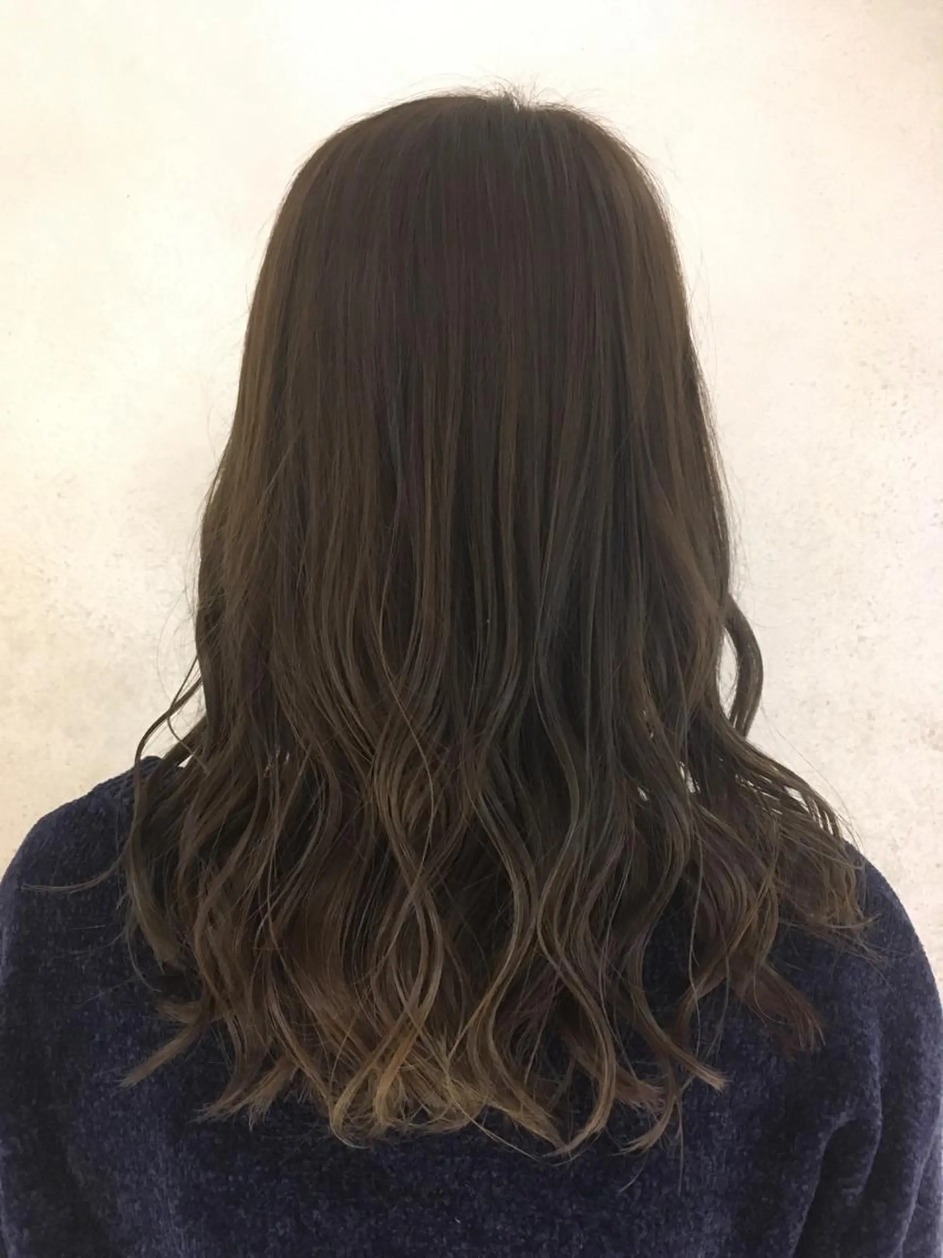ロング カラー アッシュ カット ヘアカラー Homey Kyoto所属・吉村 絢乃のヘアスタイル