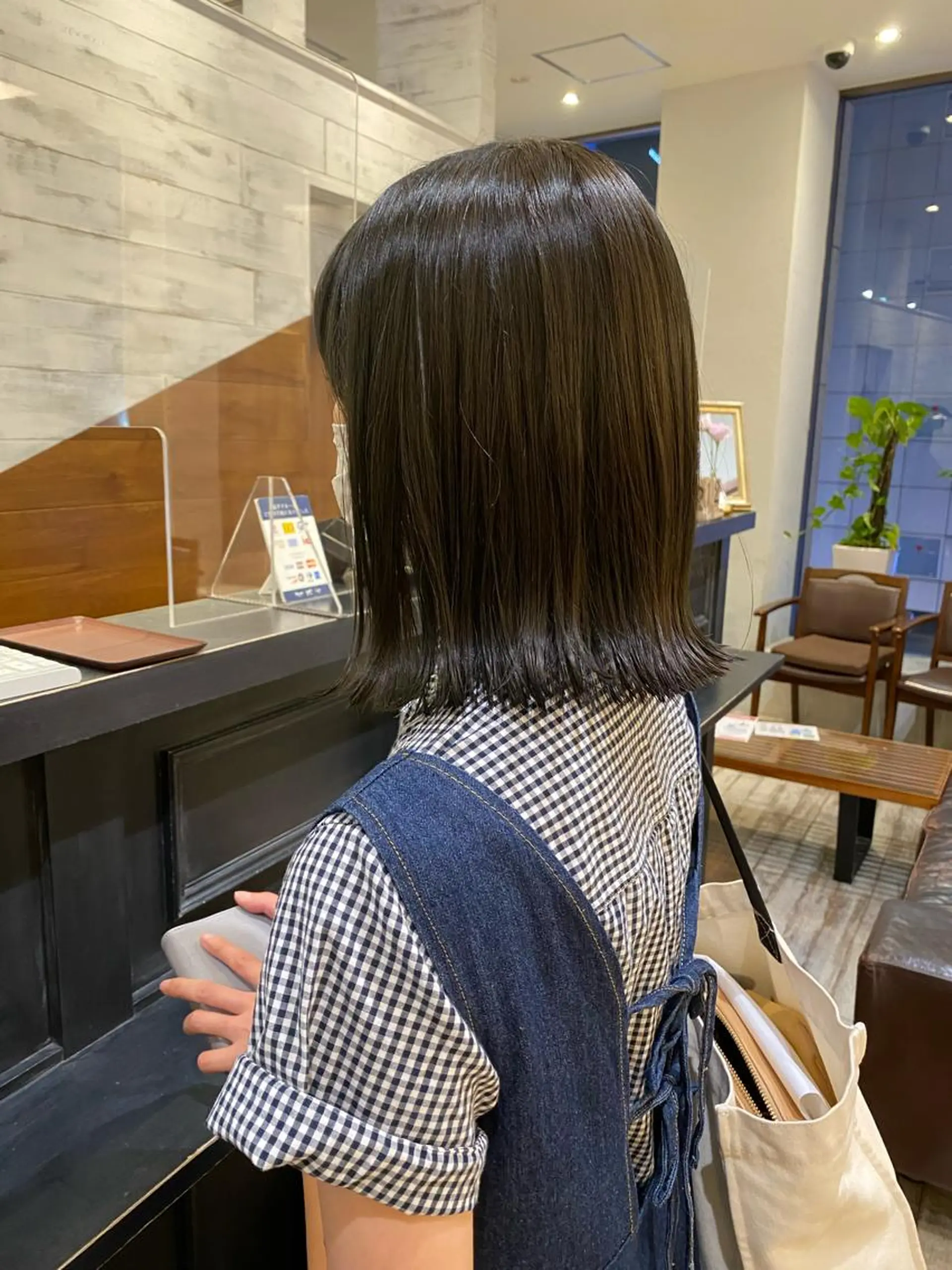 ミディアム 栗原 瑞稀のヘアスタイル