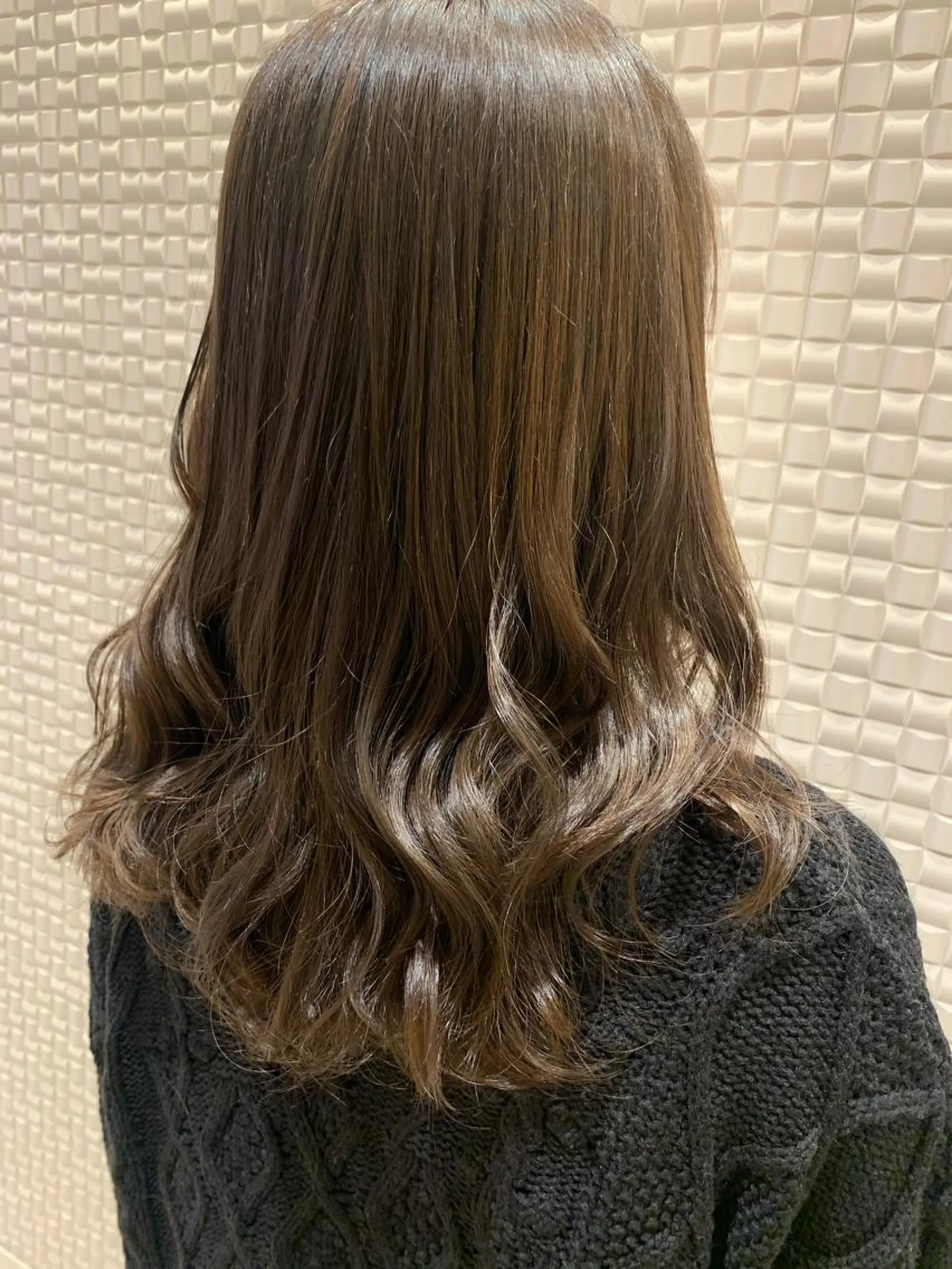 セミロング カラー シャドールーツ美容師 篠原康太のヘアスタイル