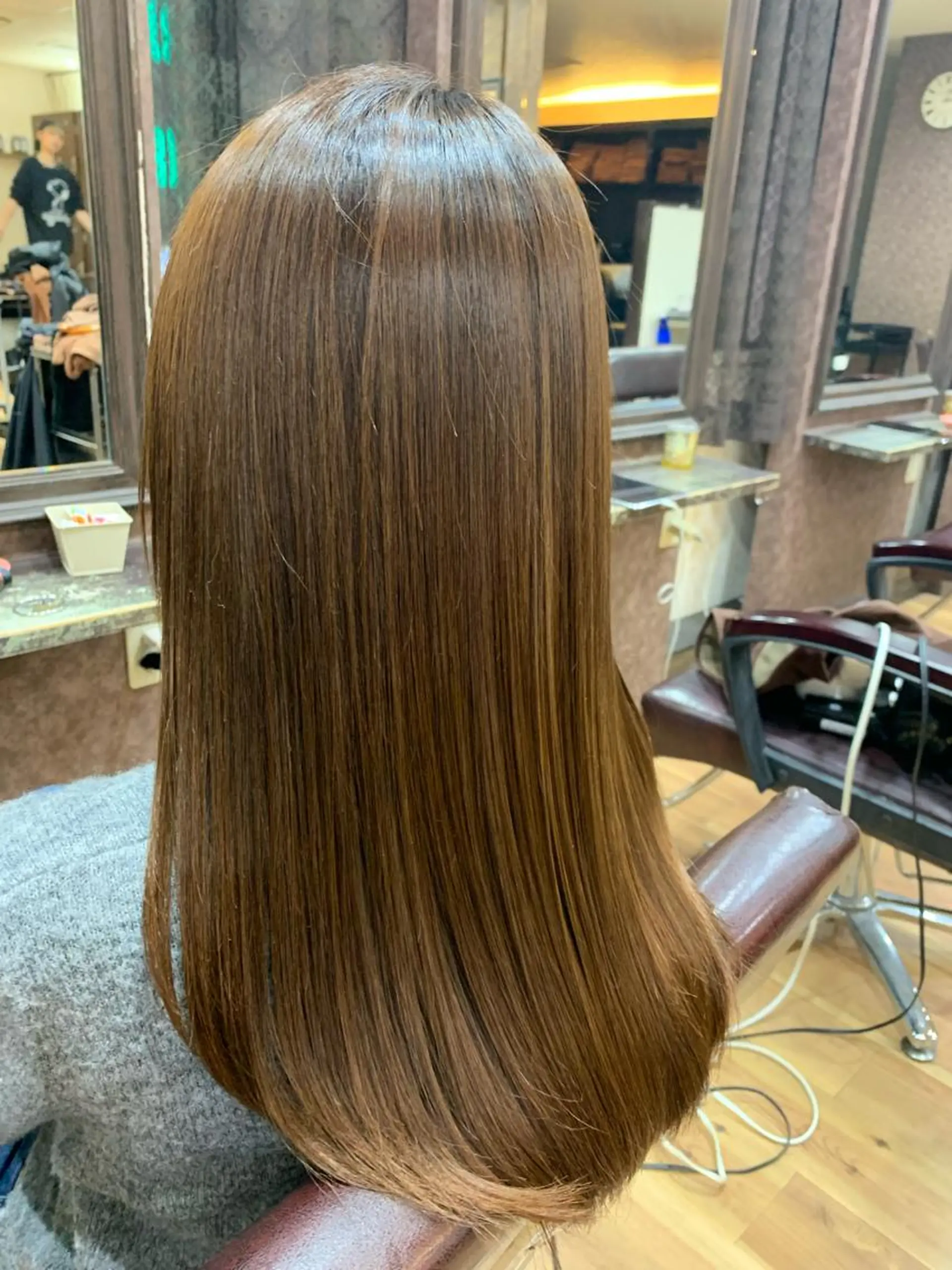 ロング カラー 髪質改善🩵艶髪 ストレート🩵山口のヘアスタイル