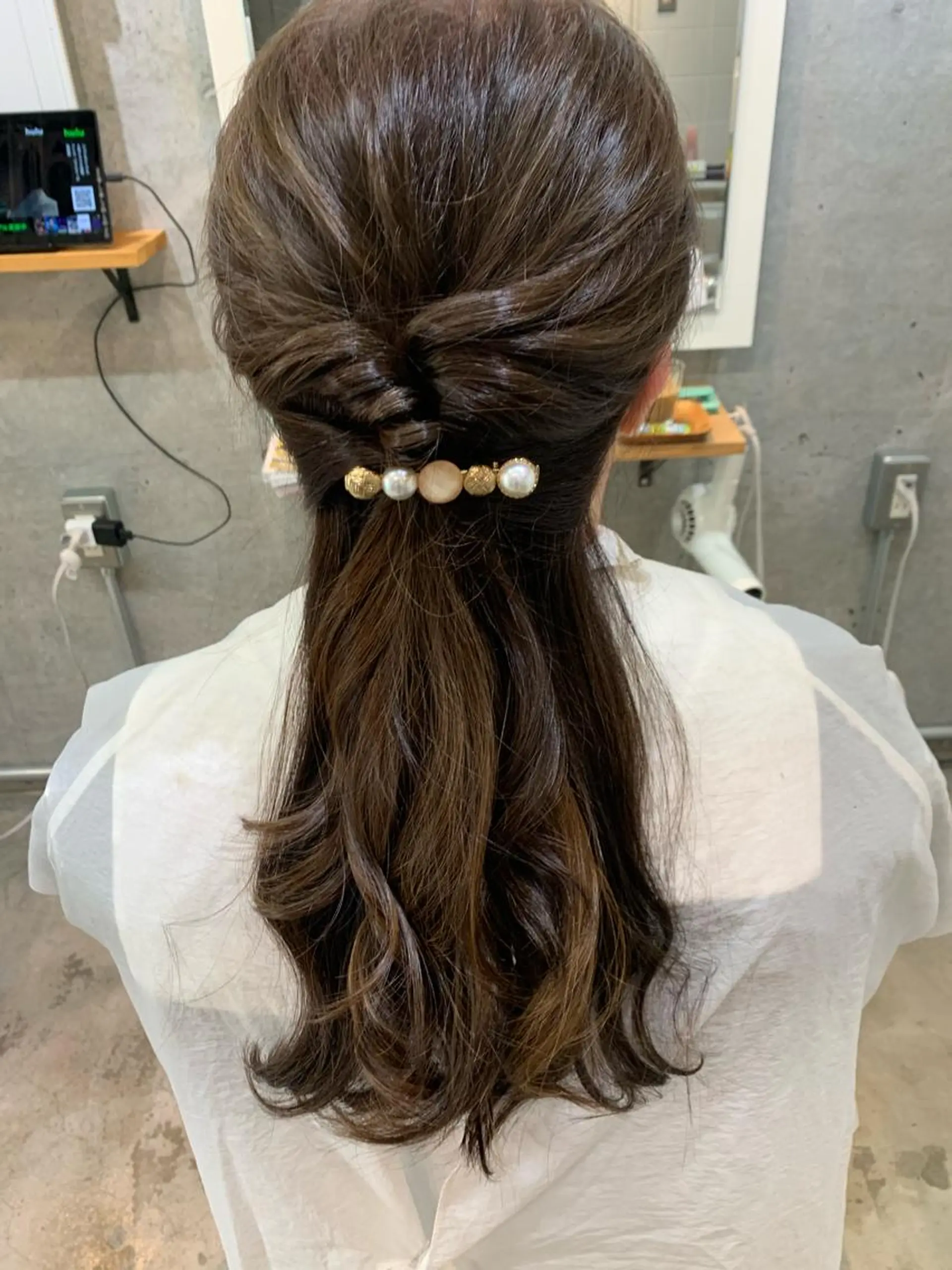セミロング B.sun所属・鈴木 りなのヘアスタイル