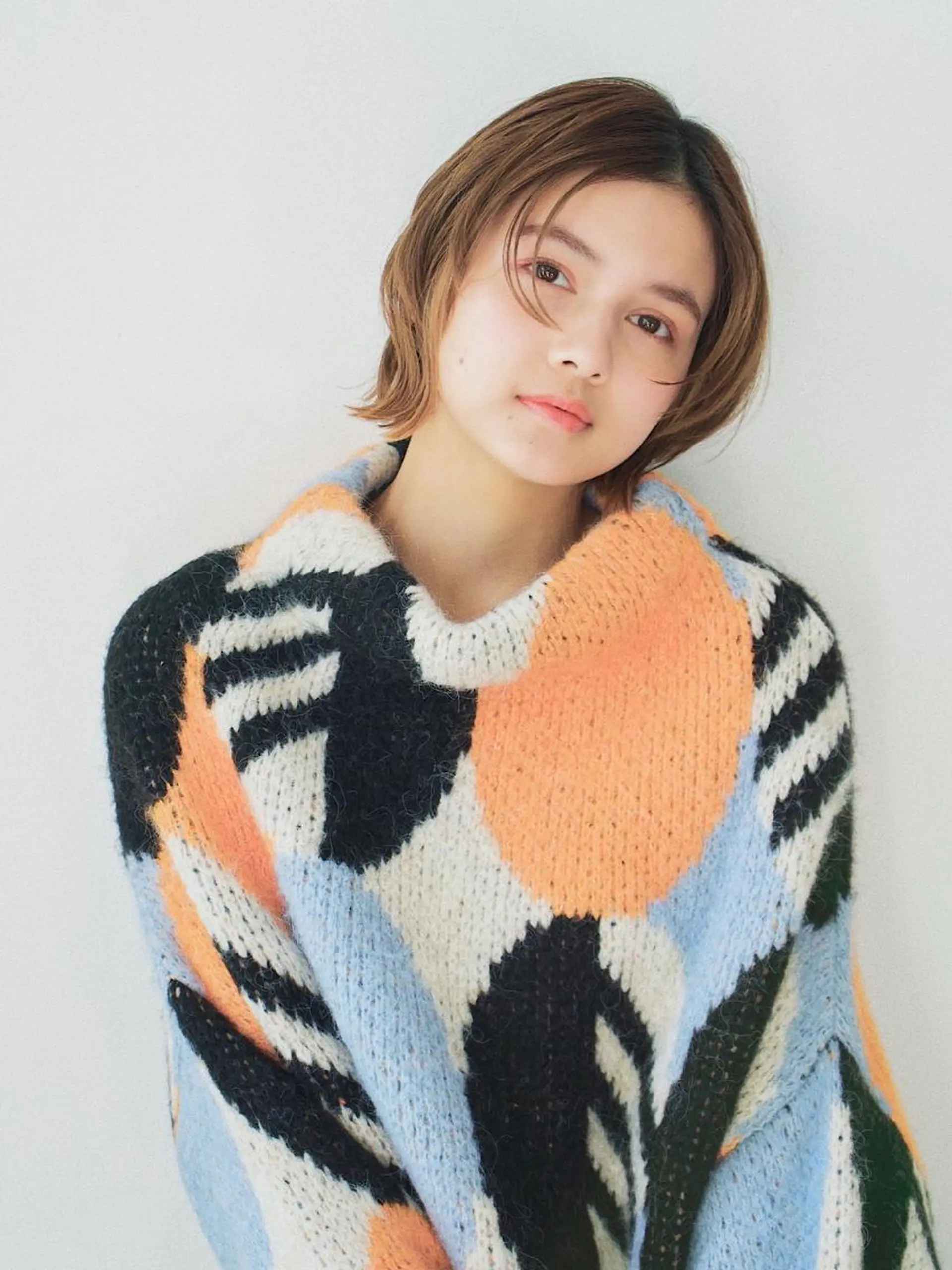 ショート 切りっぱなしボブ ショートボブ ボブ ハイライト シースルーバング バレイヤージュ茅ヶ崎 オオタ カズキのヘアスタイル