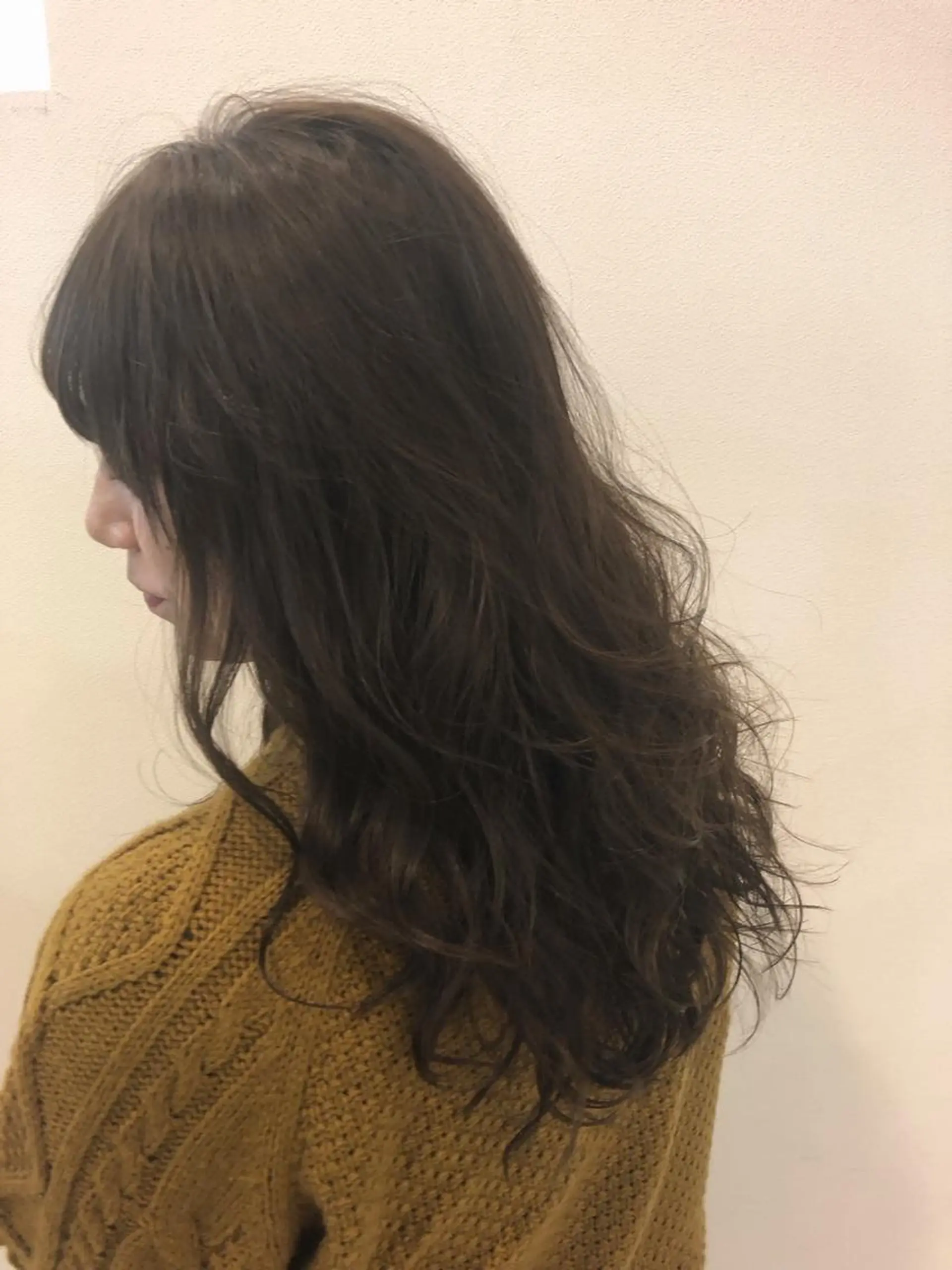 ロング カラー グレージュ 中村 卓也のヘアスタイル
