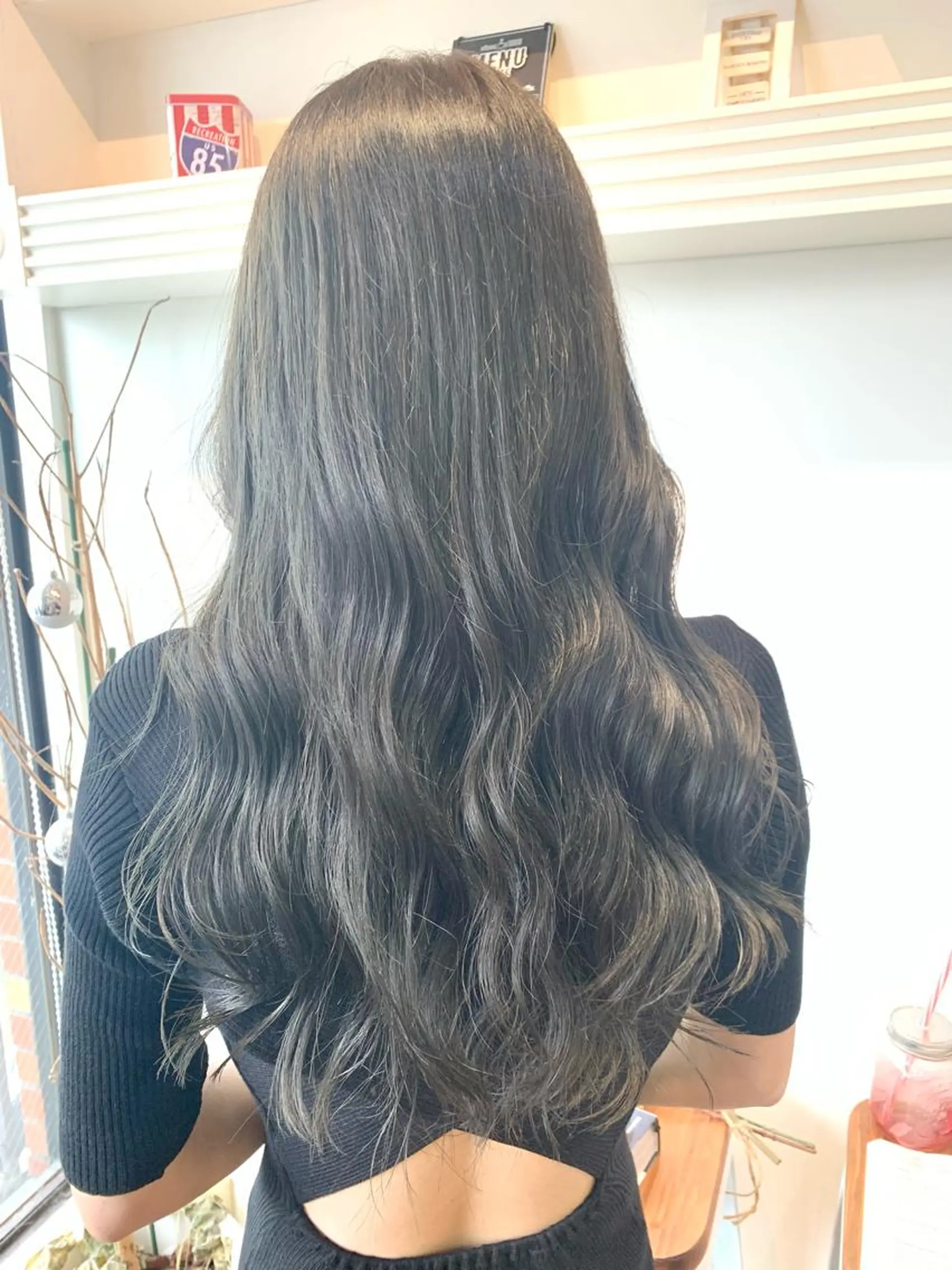 ロング ヘアカラー トリートメント ヘッドスパ ヘアセット 山口 竣也のヘアスタイル
