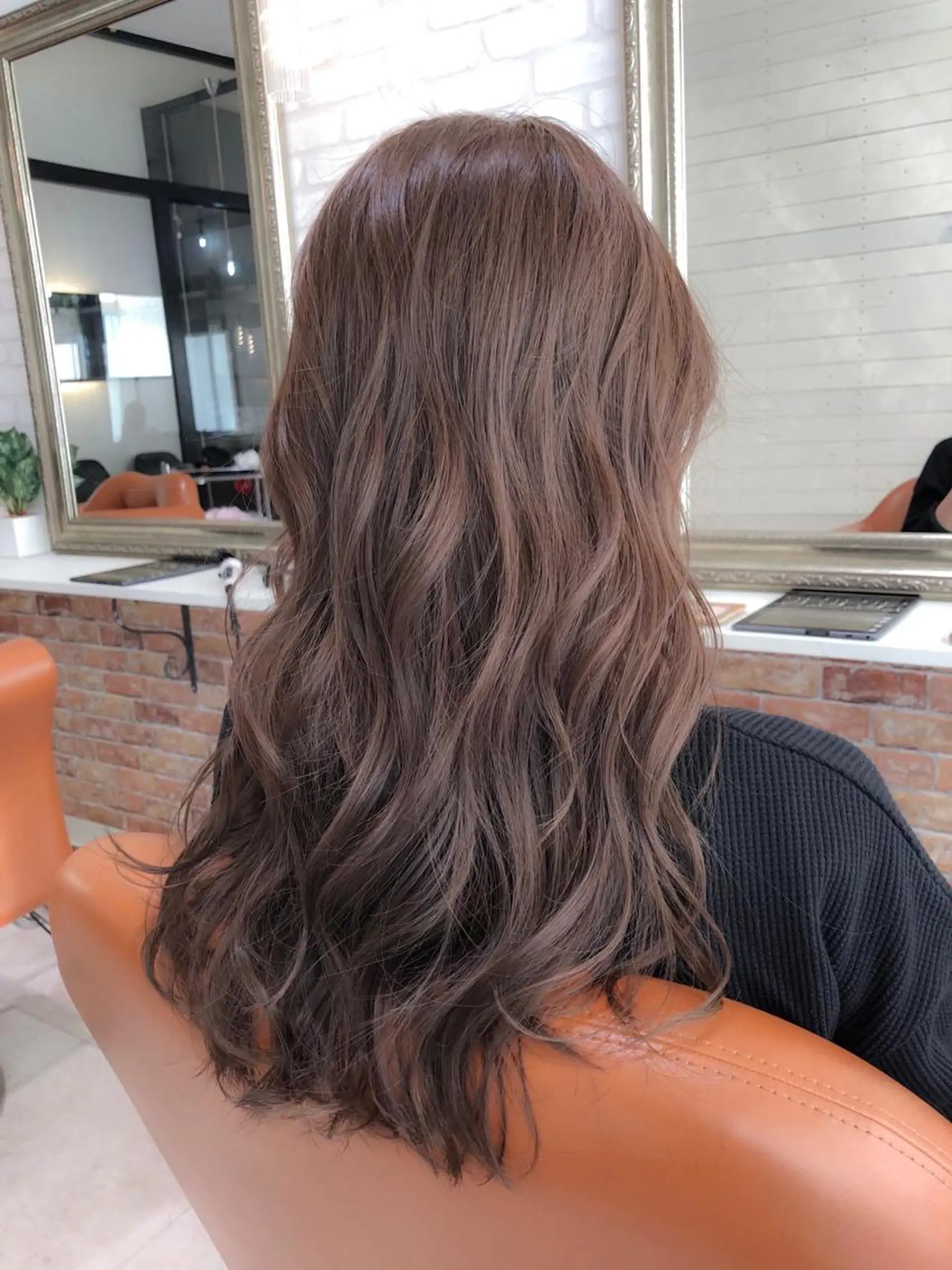 ロング カラー ヘアアレンジ アッシュ ベージュカラー 濱田 ヒデキのヘアスタイル