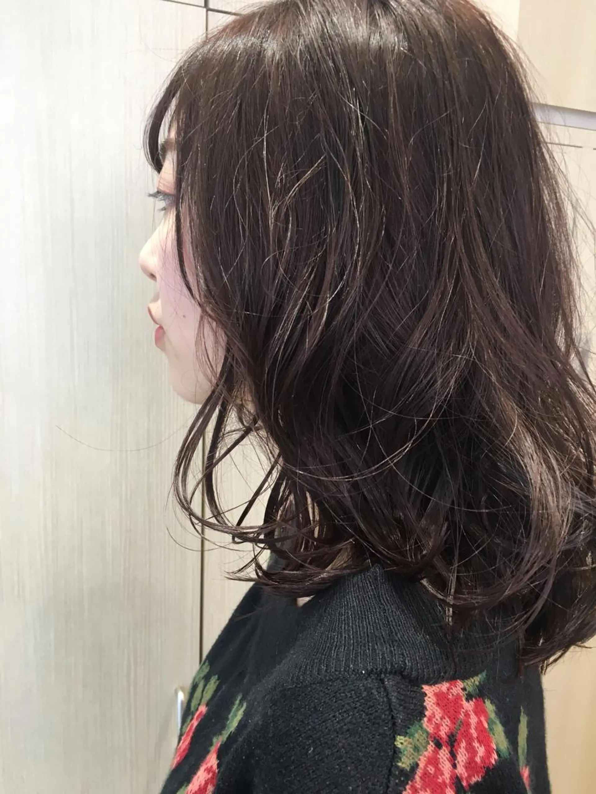 ミディアム カラー 依田 寿美子のヘアスタイル