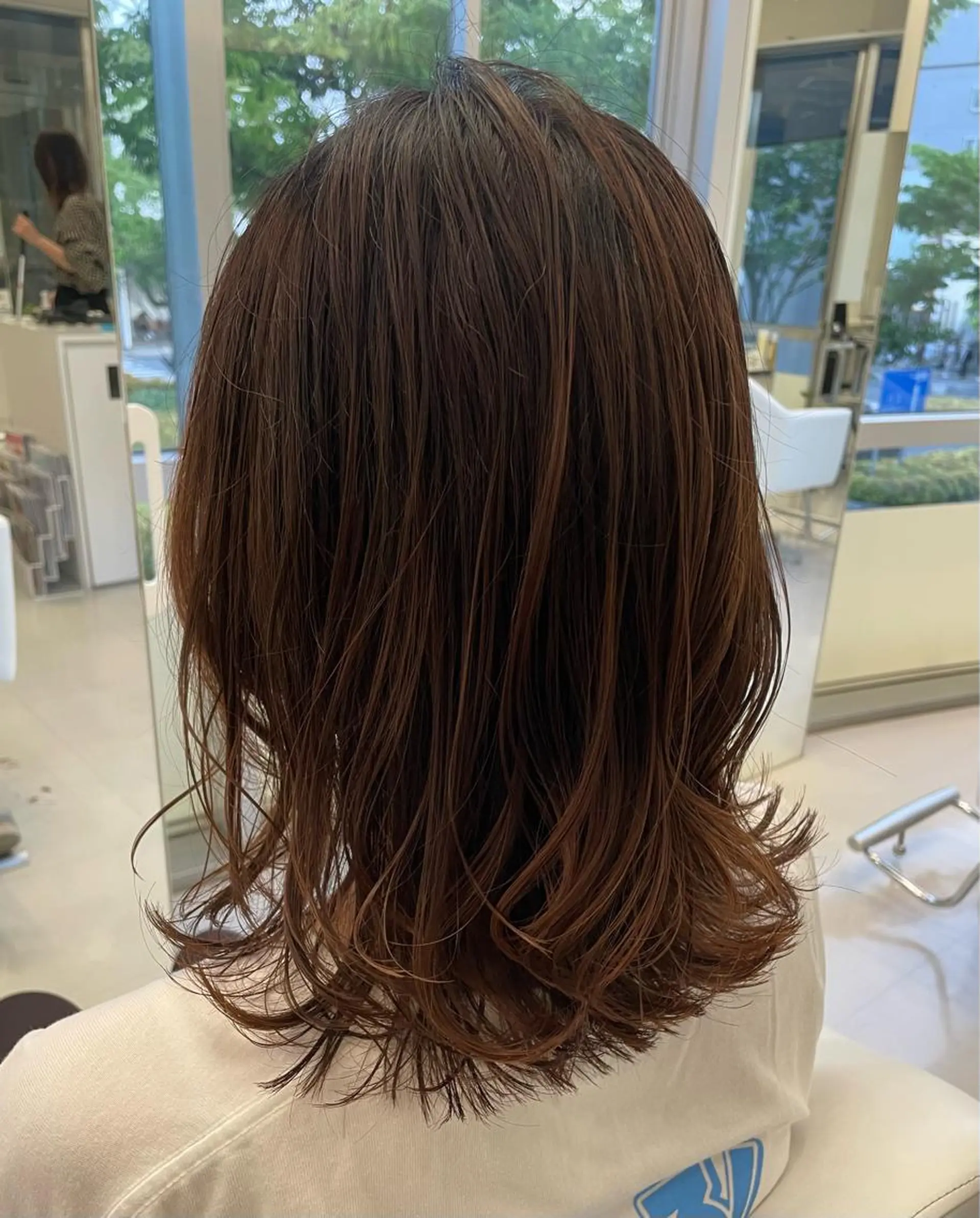 ミディアム レイヤーカット ウルフカット 山本 菜月のヘアスタイル
