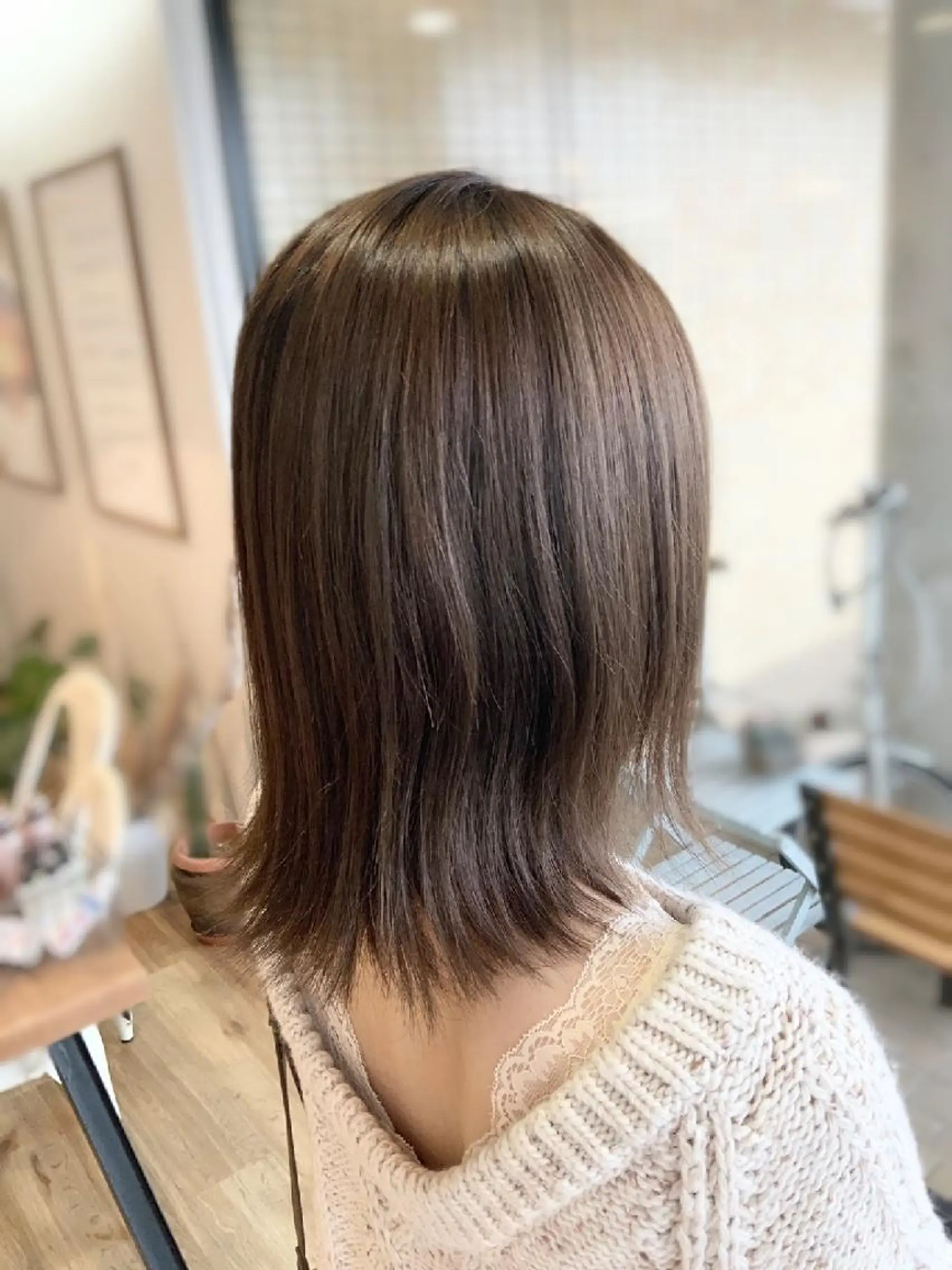 カラー グレージュ ヘアカラー トリートメント 堀 望美のヘアスタイル