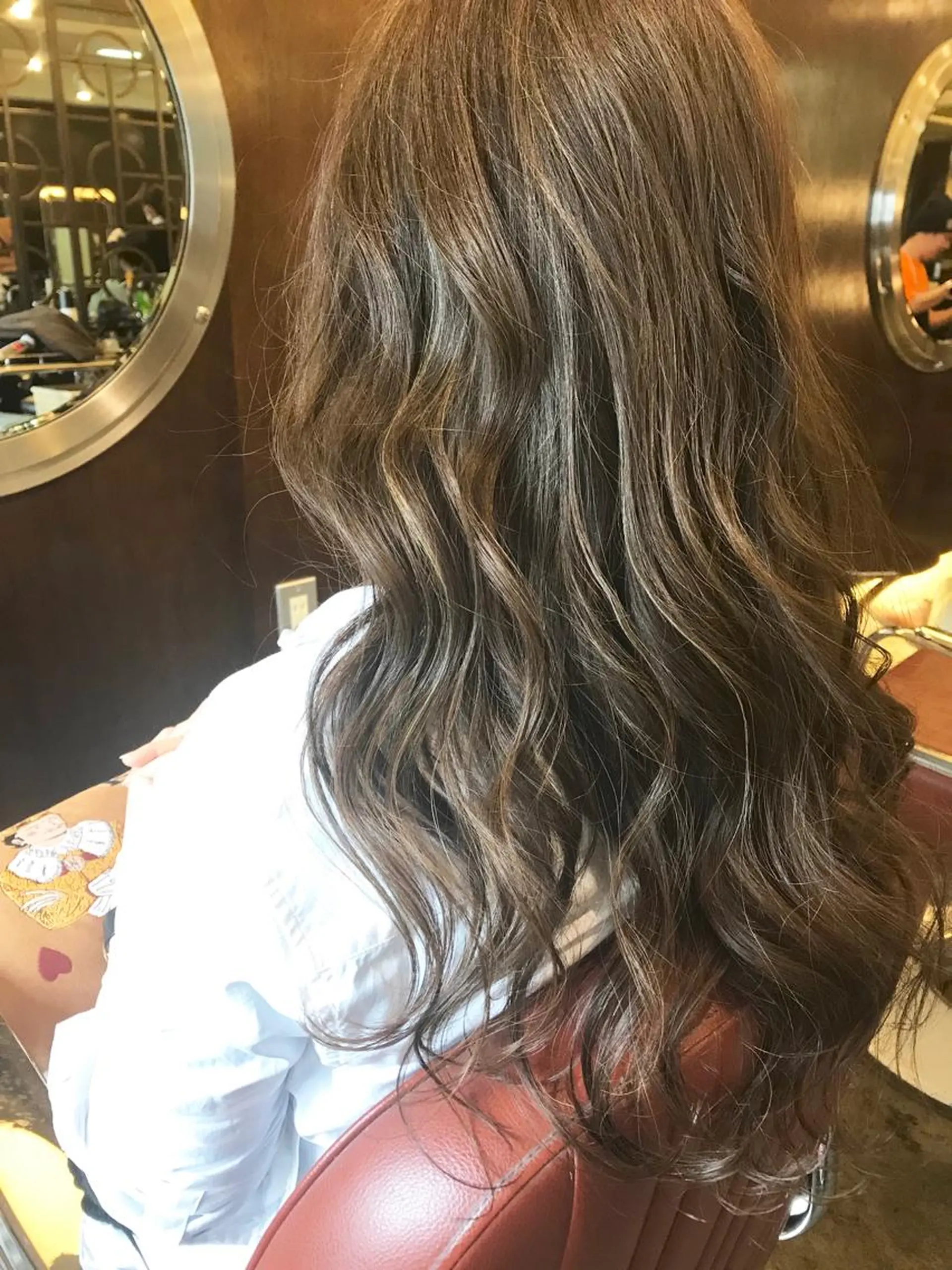 カラー 356所属・木山 ゆかりのヘアスタイル