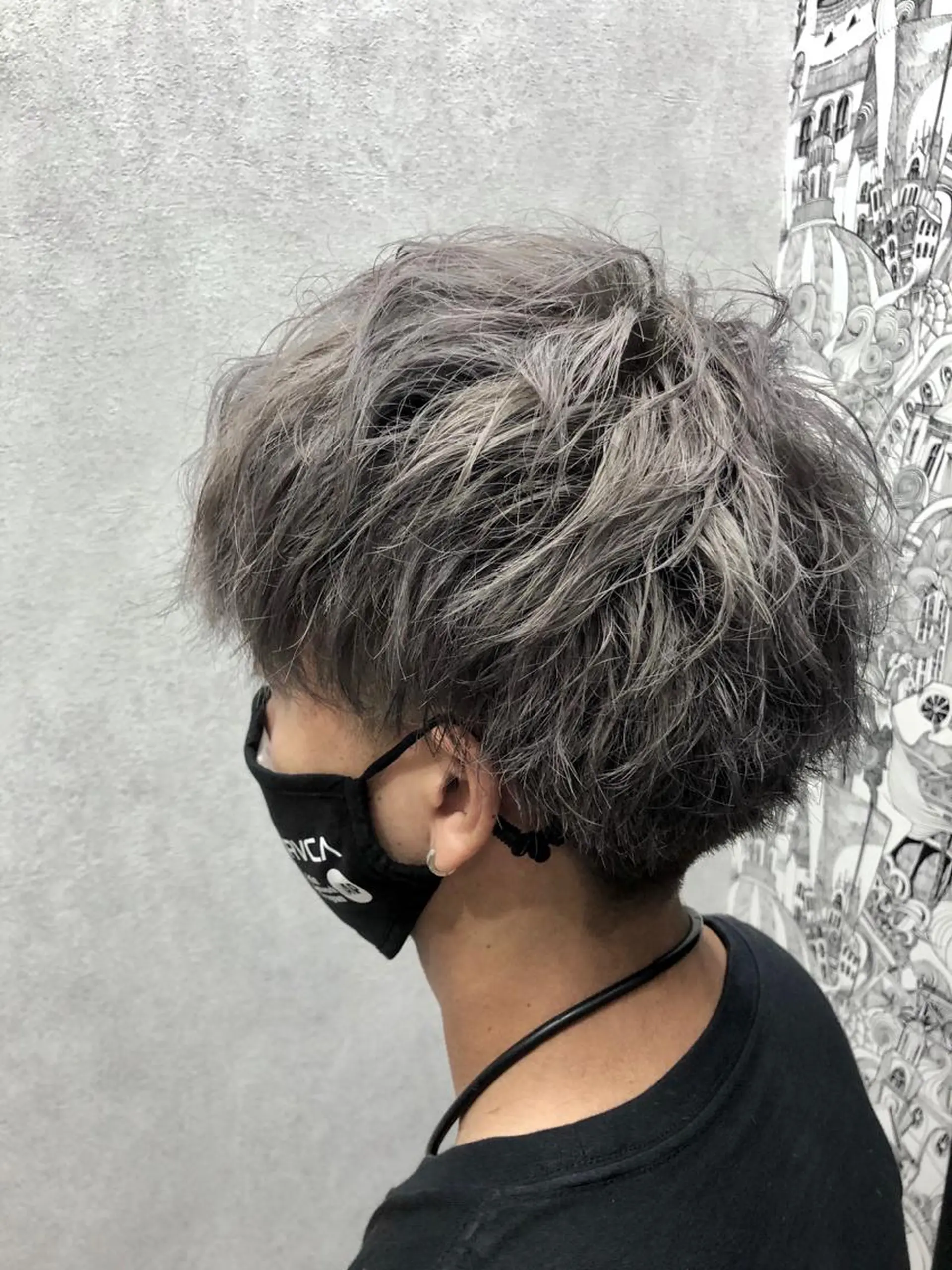 ショート カラー メンズ アッシュ シルバー シルバーアッシュ 外国人風ヘア 🍔Mamiのヘアスタイル