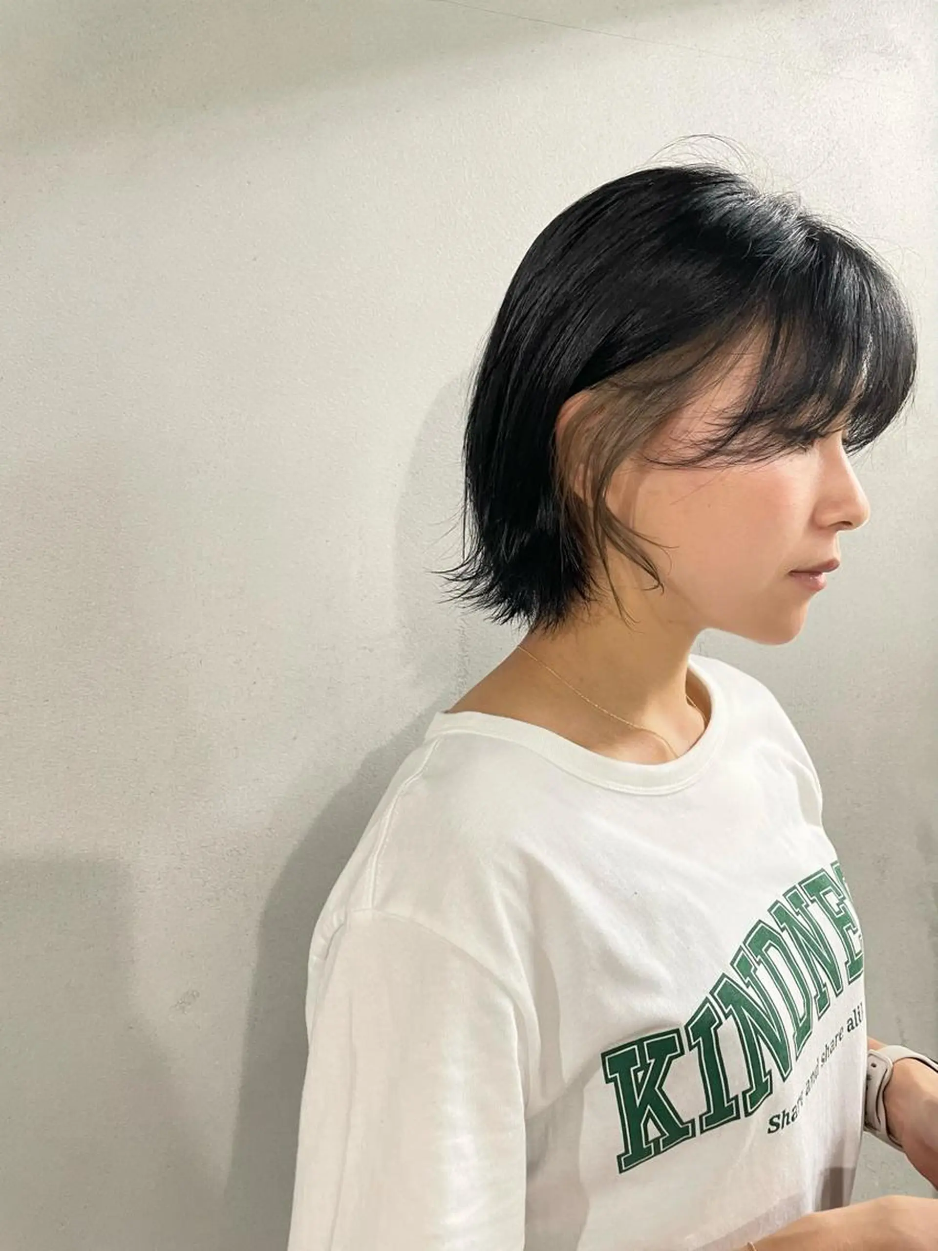 ショート カラー パーマ ヘアアレンジ メンズ キッズ ネイル マツエク・マツパ アイブロウ 黒髪 ブルーカラー ブルーブラック ブルー ゴールド #tag 稗田綾加のヘアスタイル