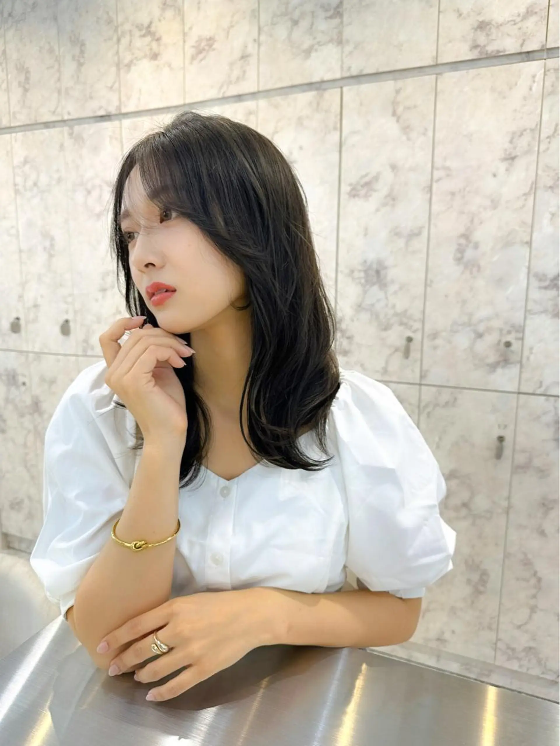 ミディアム カラー カット ヘアカラー 髪質改善サロン Sea shinjuku 新宿南口【シー シンジュク】所属・髪質改善/韓国ヘア レイヤー/新宿/ロミのヘアスタイル