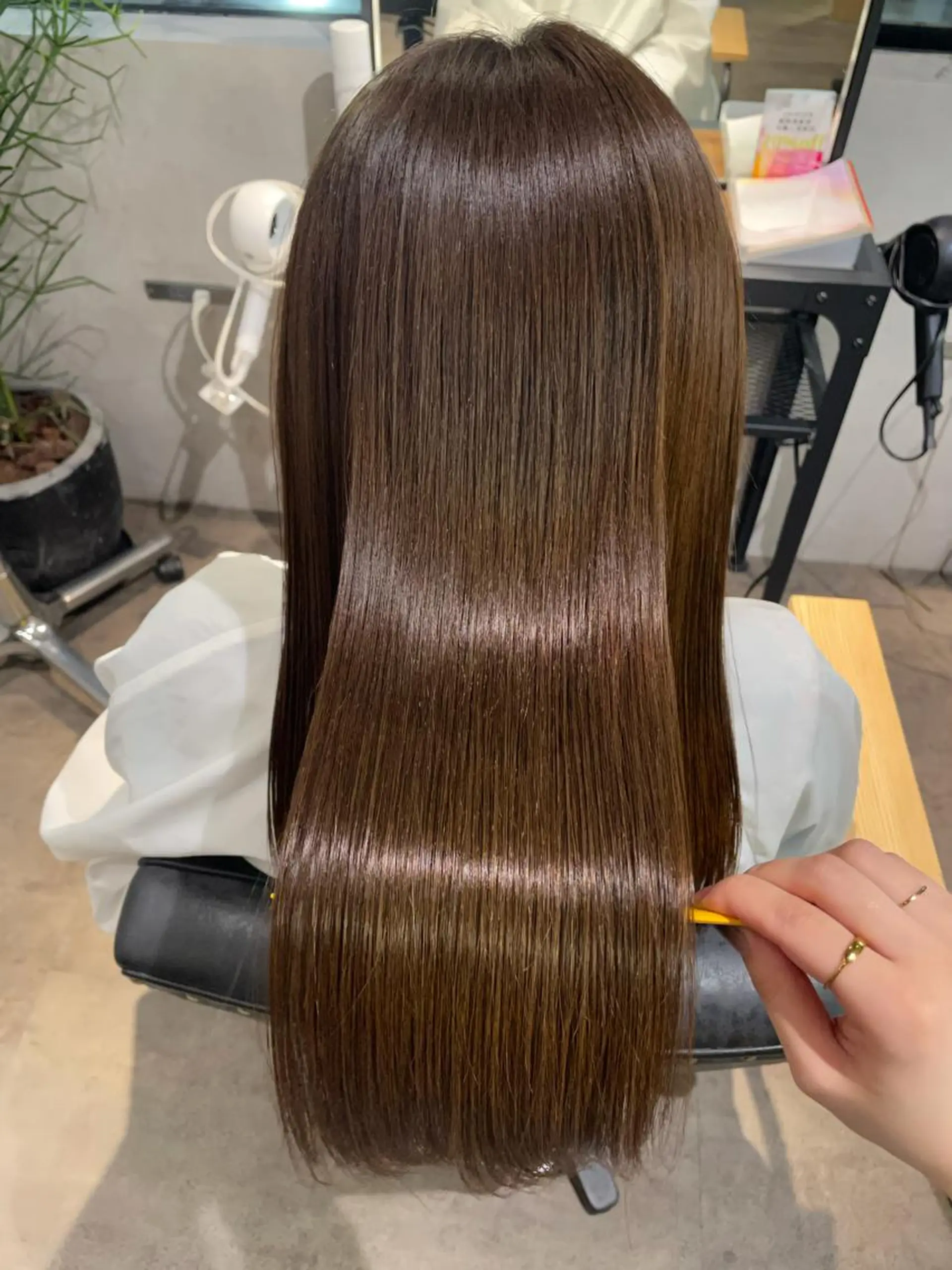 ロング カラー 髪質改善 トリートメント ヘアカラー トリートメント ナチュラル透明感🌱 小山美樹子のヘアスタイル
