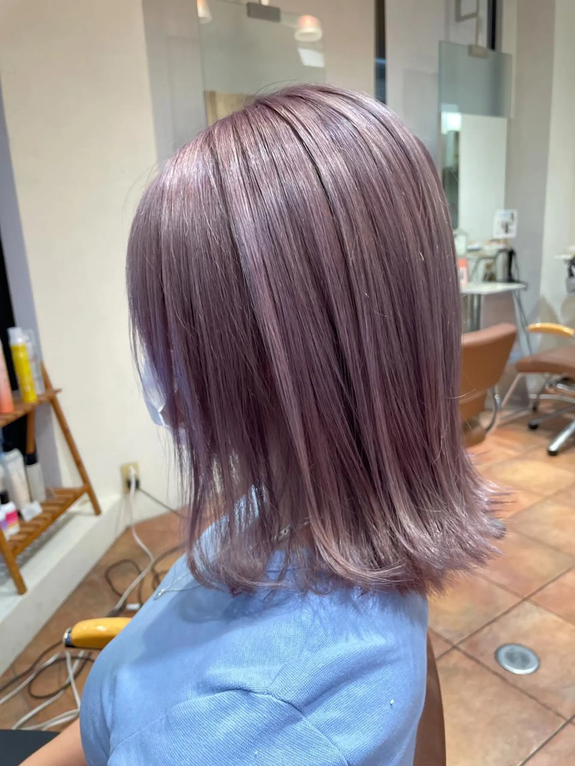 ミディアム カラー ラベンダーカラー 杉村 未来のヘアスタイル