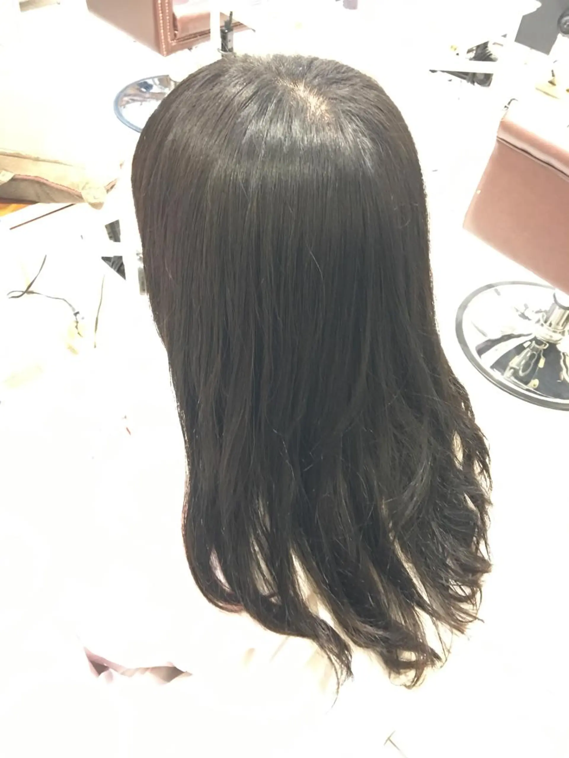 ロング カラー 黒髪 ブリーチカラー🌈 嘉名 真樹のヘアスタイル