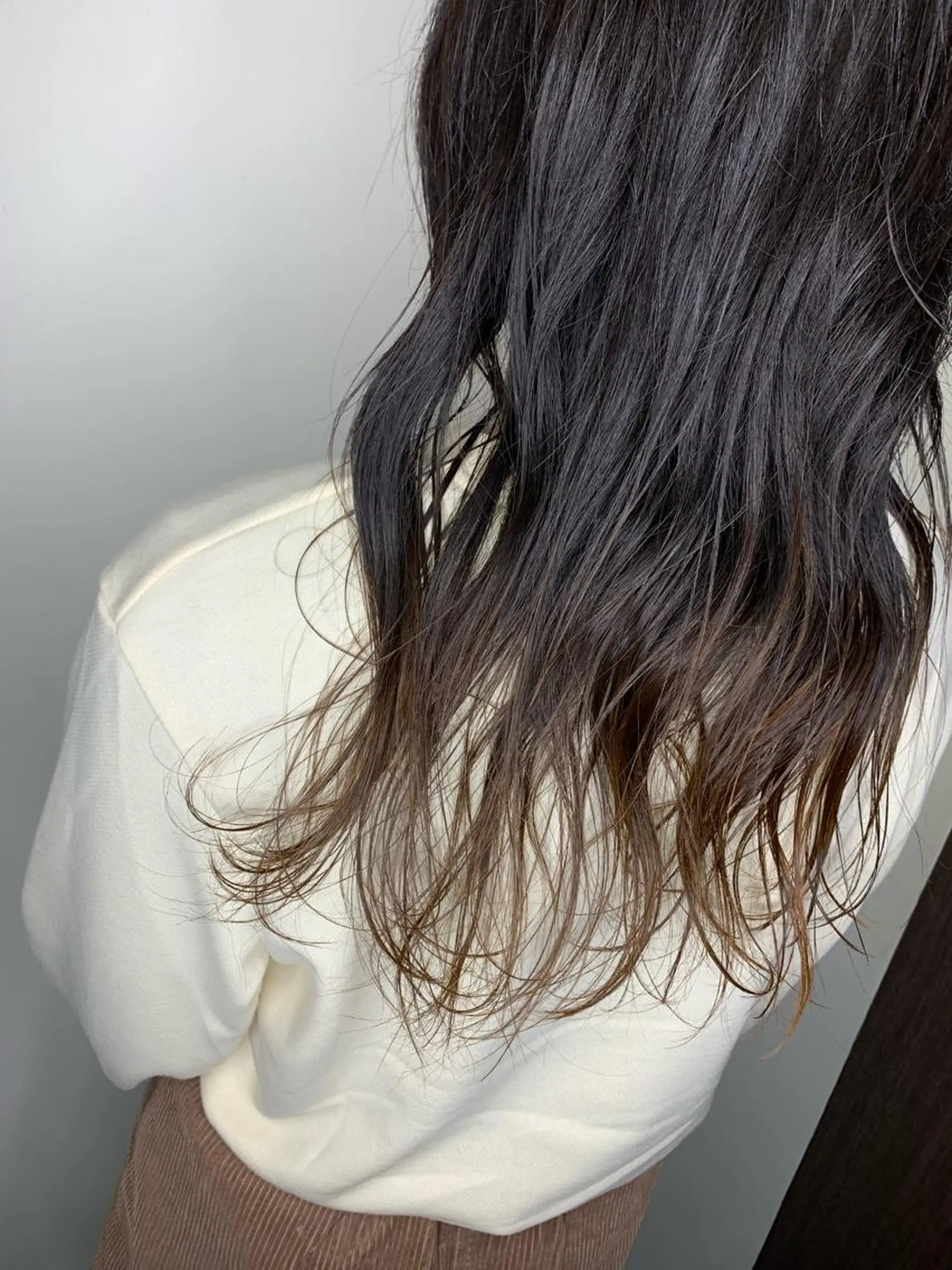 カラー ブリーチ グラデーションカラー ブリーチなしカラー yoshi (高橋福博)のヘアスタイル