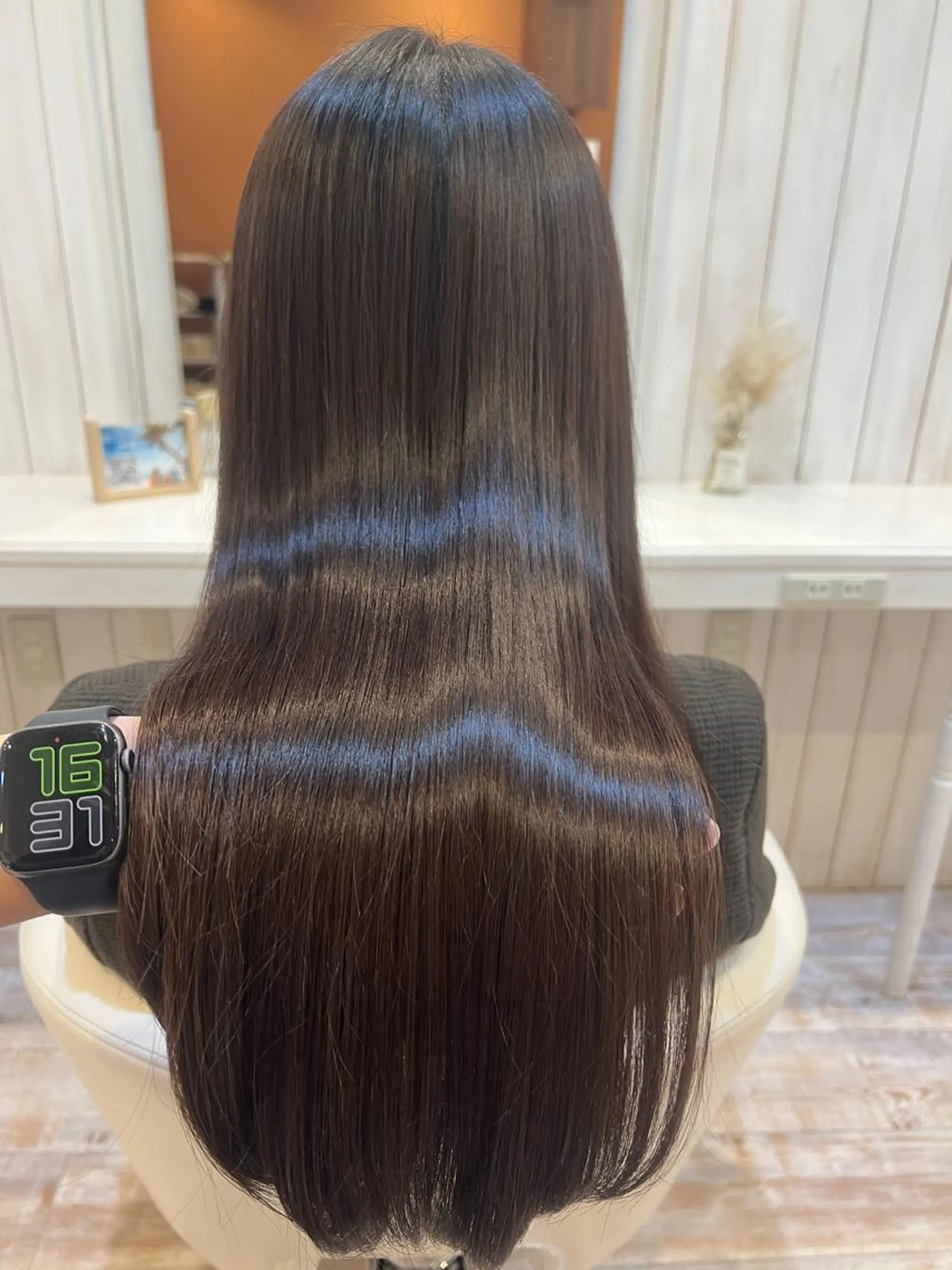 ミディアム カラー カット ヘアカラー トリートメント 佐藤史哉* 韓国レイヤー赤み除去のヘアスタイル