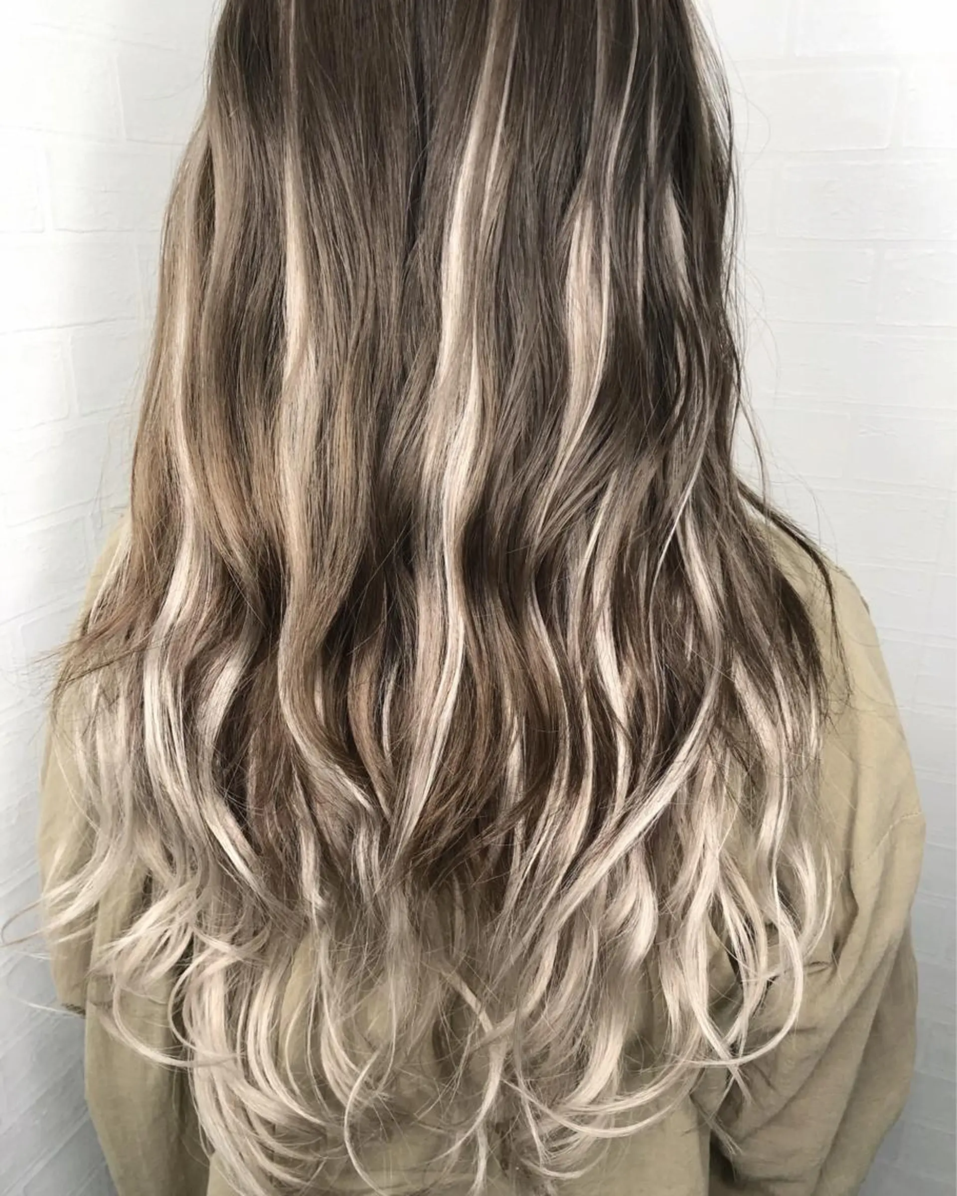 ミディアム シールエクステ エクステ ハイライト レイヤーカット 髪質改善ストレートo rメンズスタイル今岡のヘアスタイル