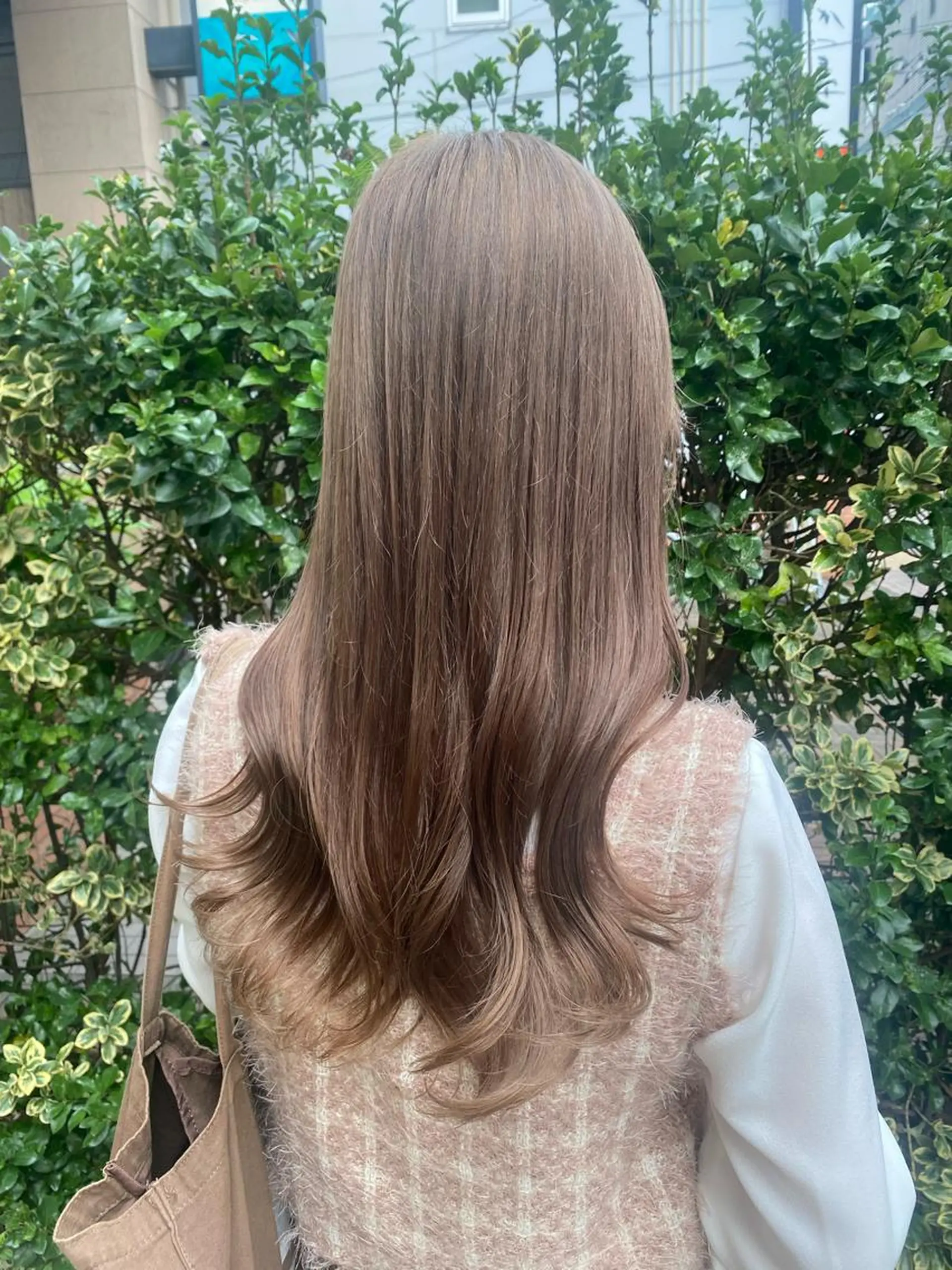 ロング カラー ダブルカラー 古賀 紅音のヘアスタイル