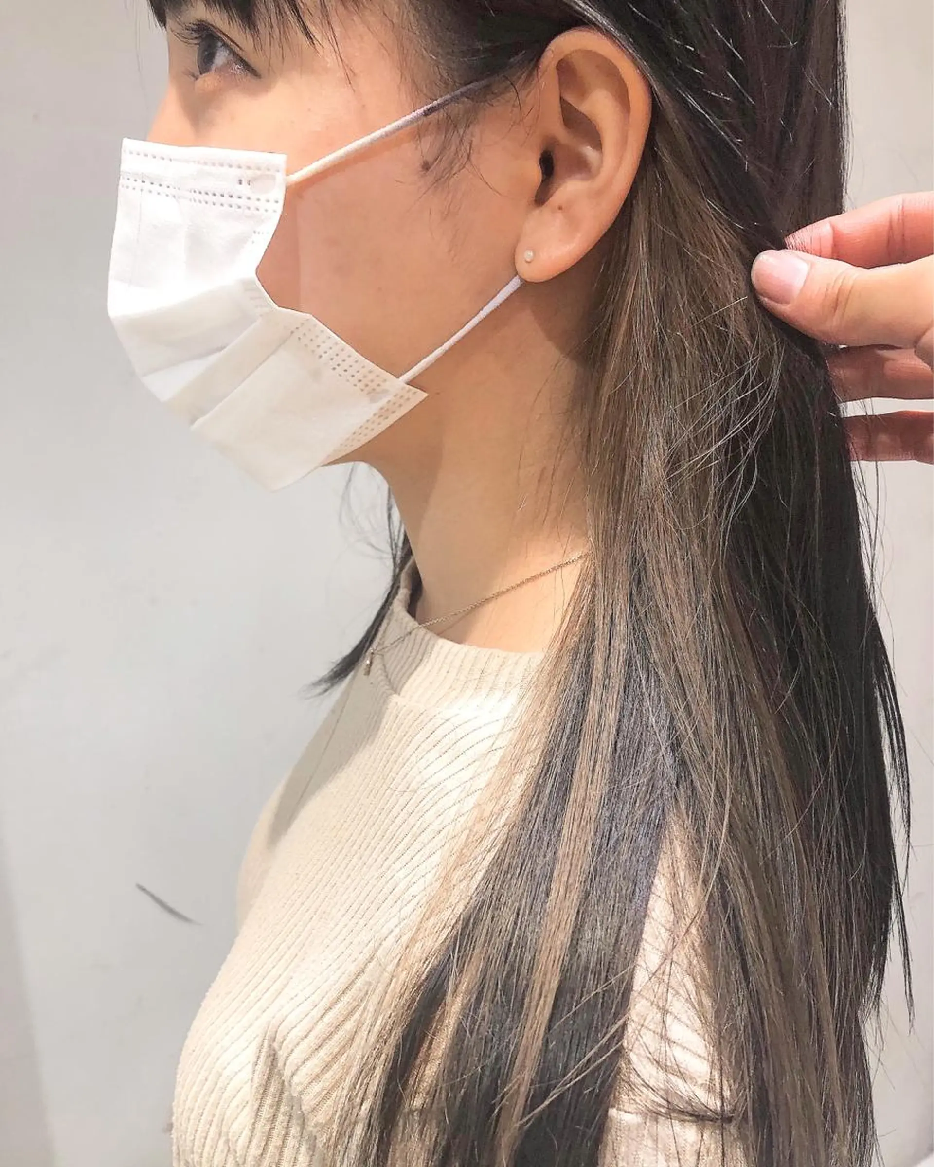 セミロング カラー 圧倒的透明感カラー nana🦕のヘアスタイル