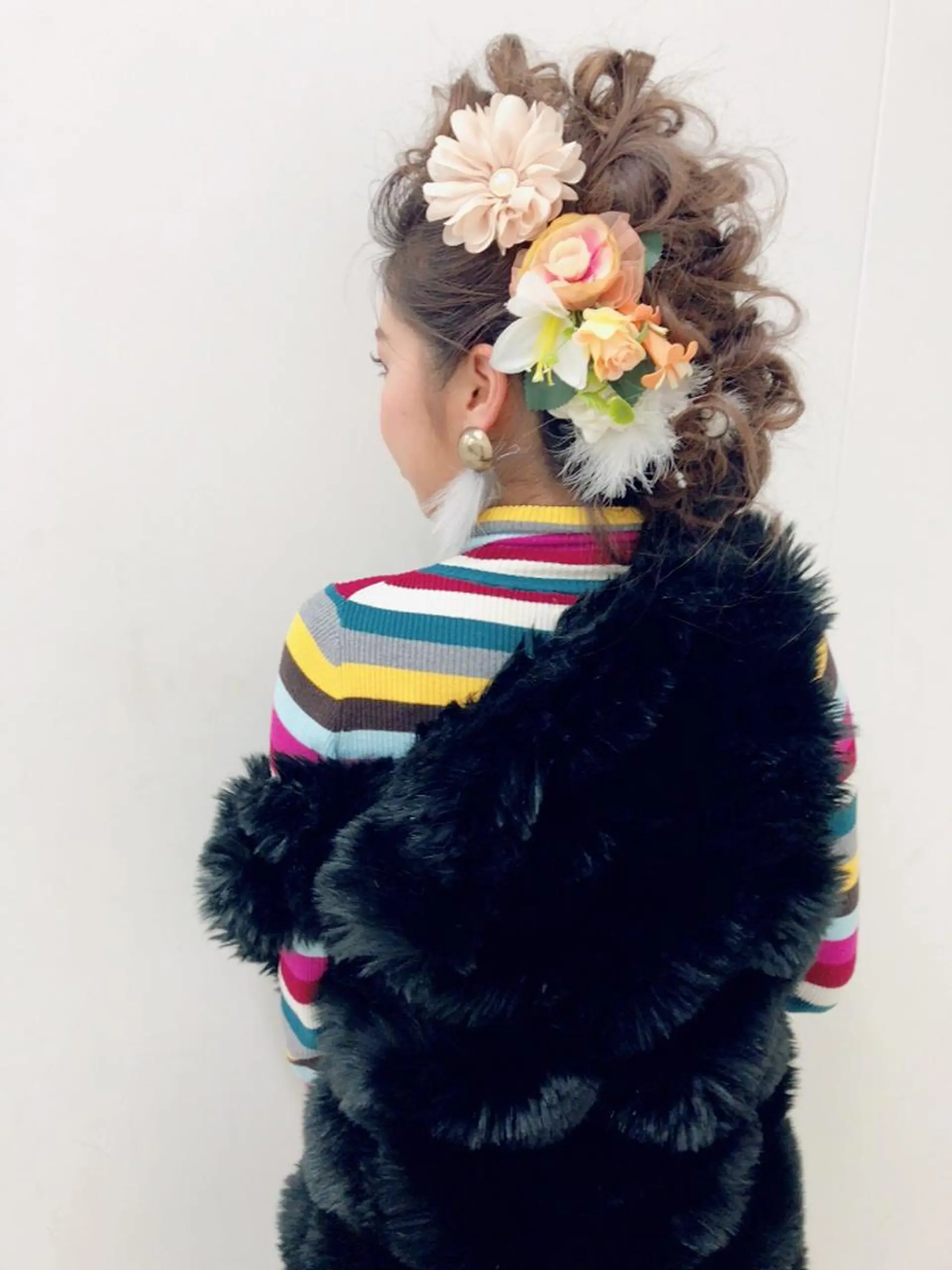 ロング ヘアカラー トリートメント 西藤 葵のマツエク・マツパデザイン