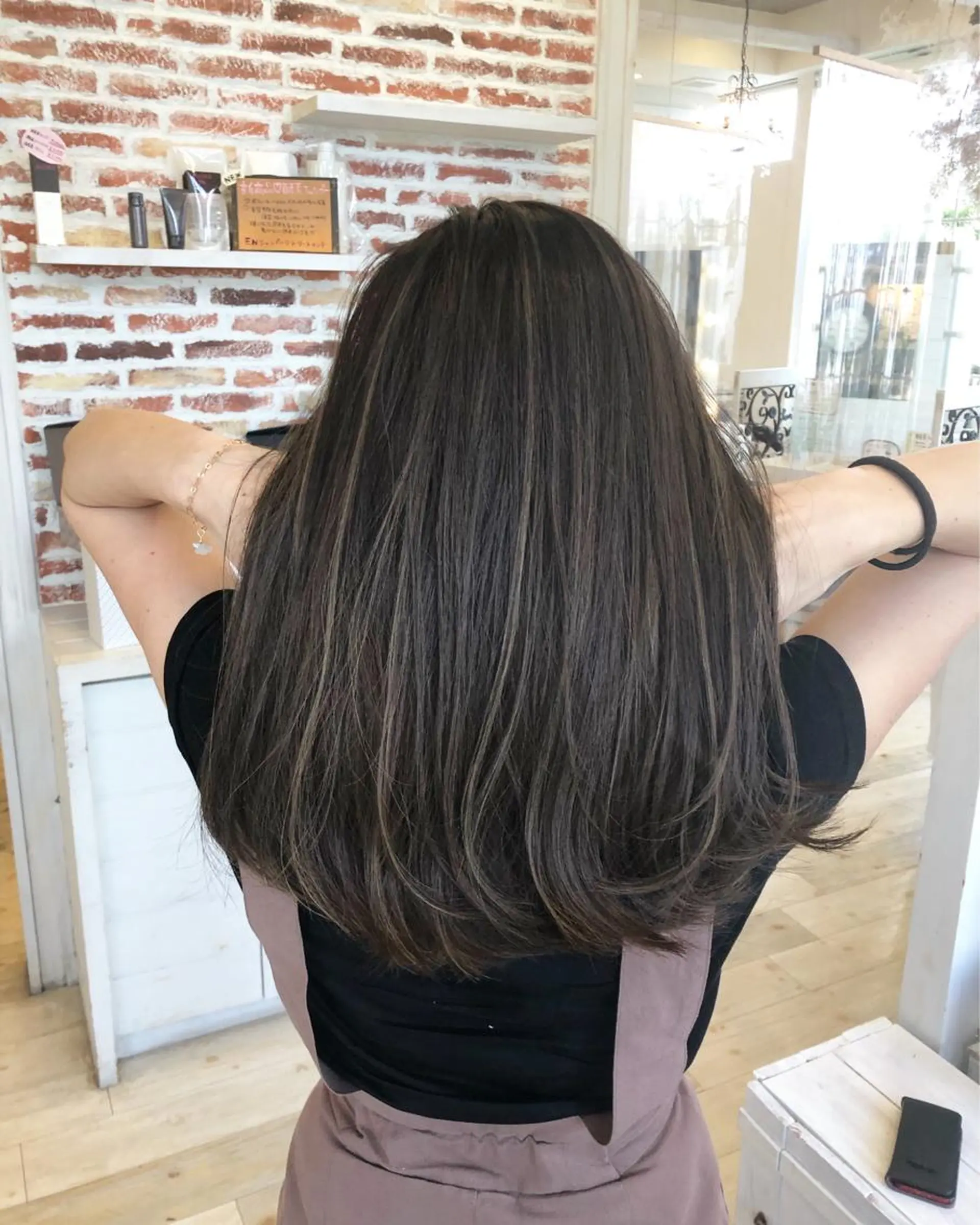 カラー ダブルカラー ハイライトカラー Crén by marie 真嘉比店所属・東恩納 誠のヘアスタイル