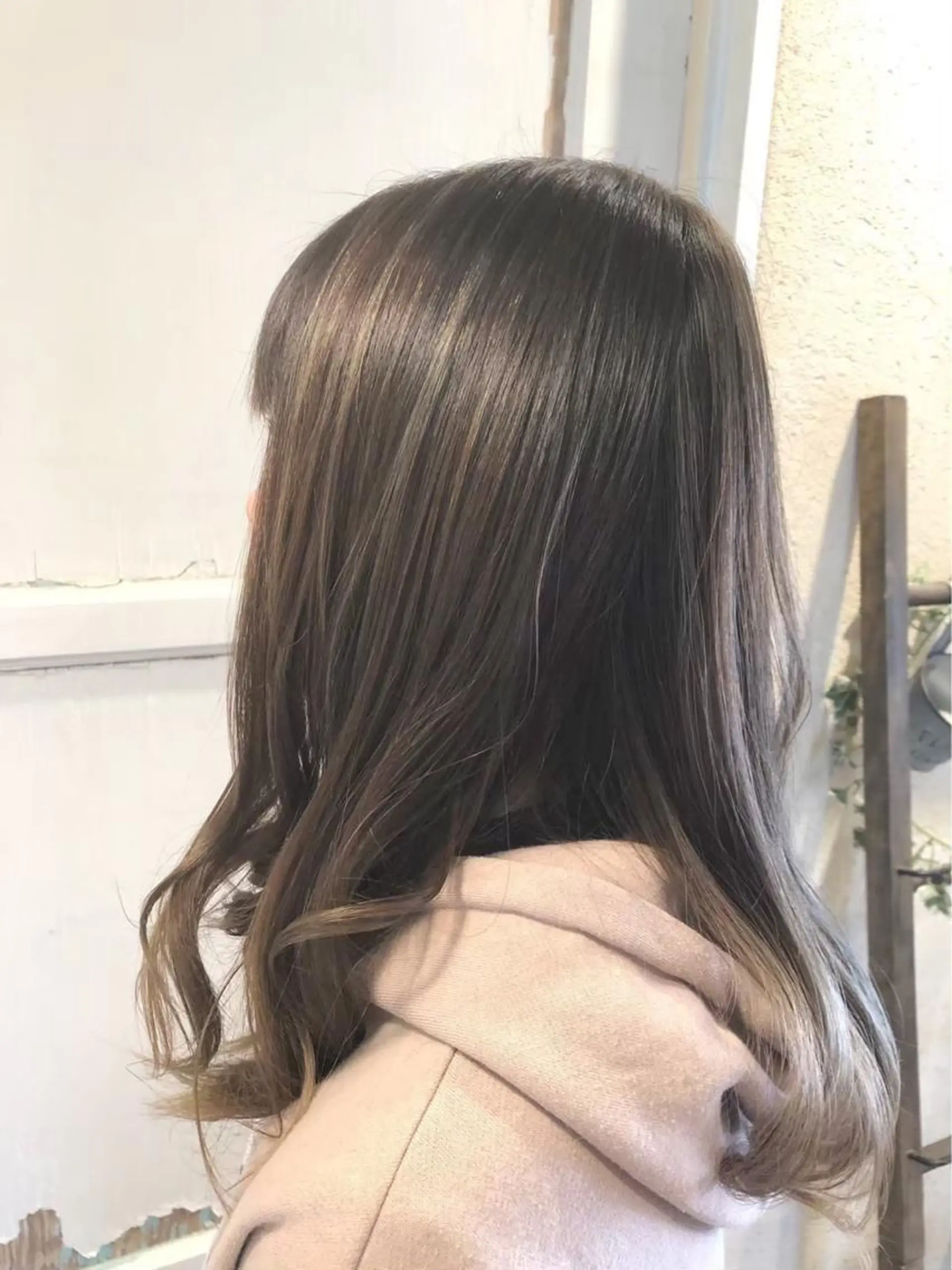 セミロング カラー アディクシーカラー エドルカラー ハイライトカラー イルミナカラー ハイライト ヘアカラー 髪質改善ヘアケア 艶髪特化/上田のヘアスタイル