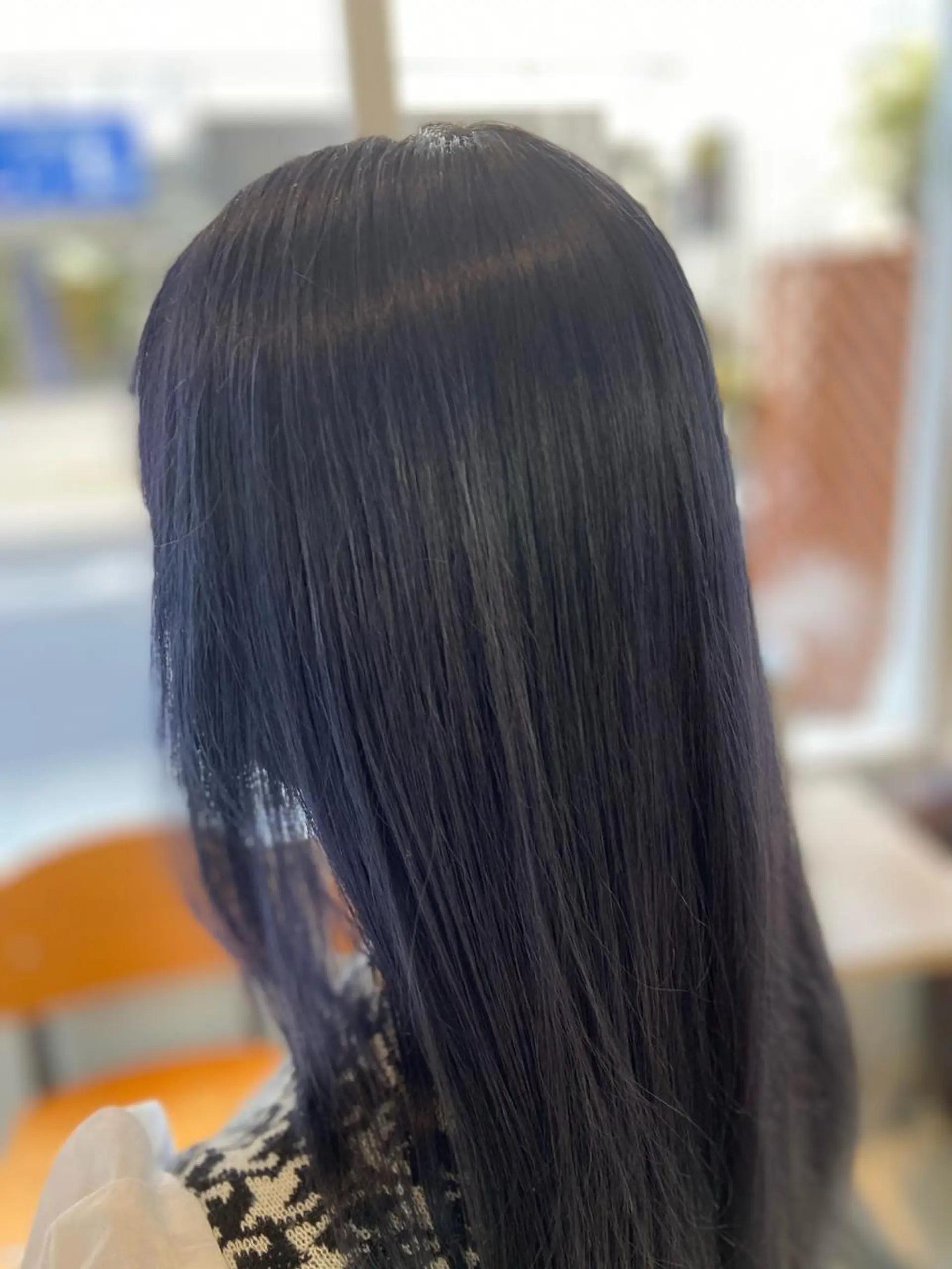 ロング カラー 黒髪 ブルーカラー ブルーブラック ヘアカラー トリートメント 菊地 美憂のヘアスタイル