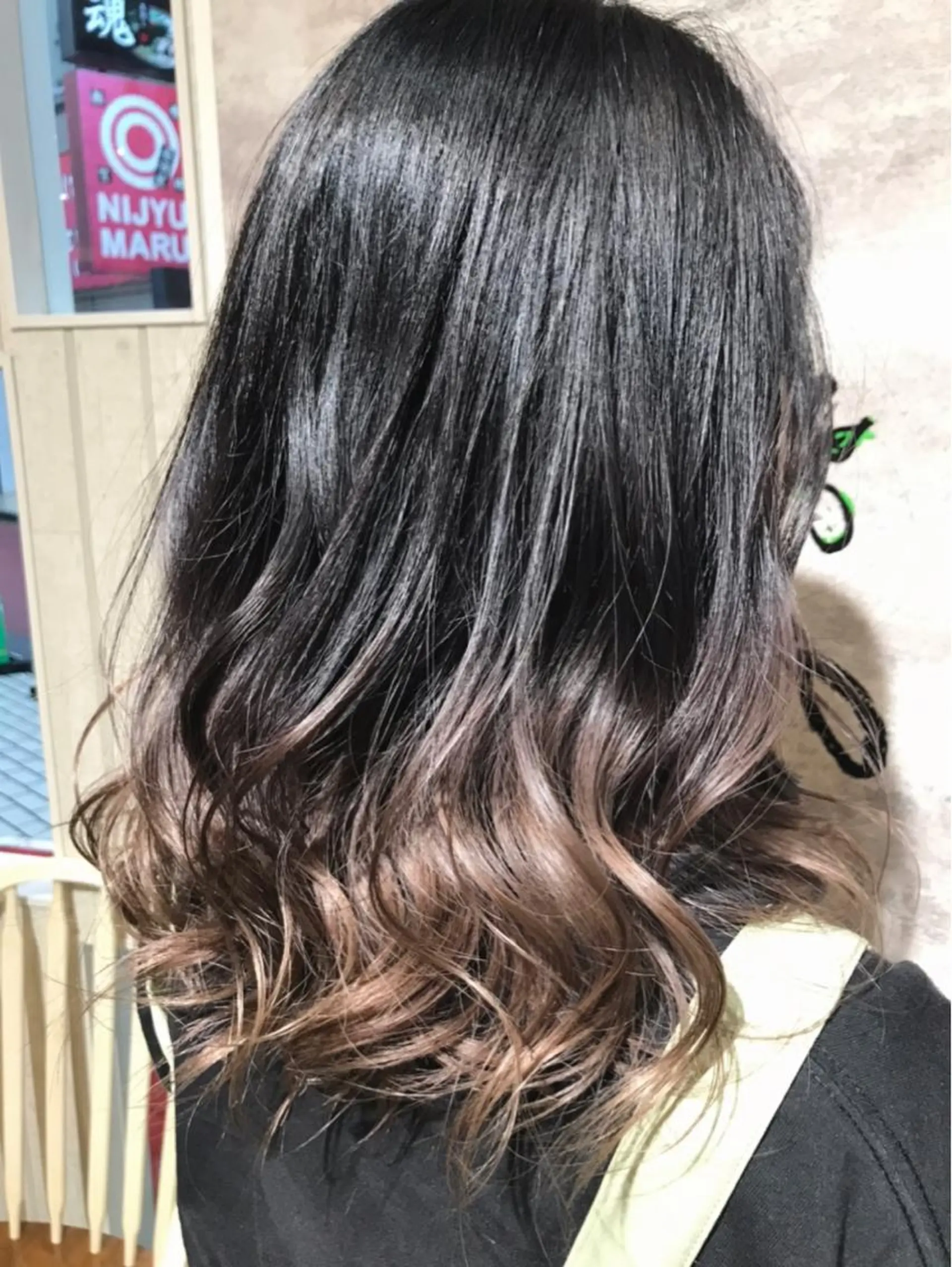 セミロング ヘアカラー Blanco 村松 美里のヘアスタイル