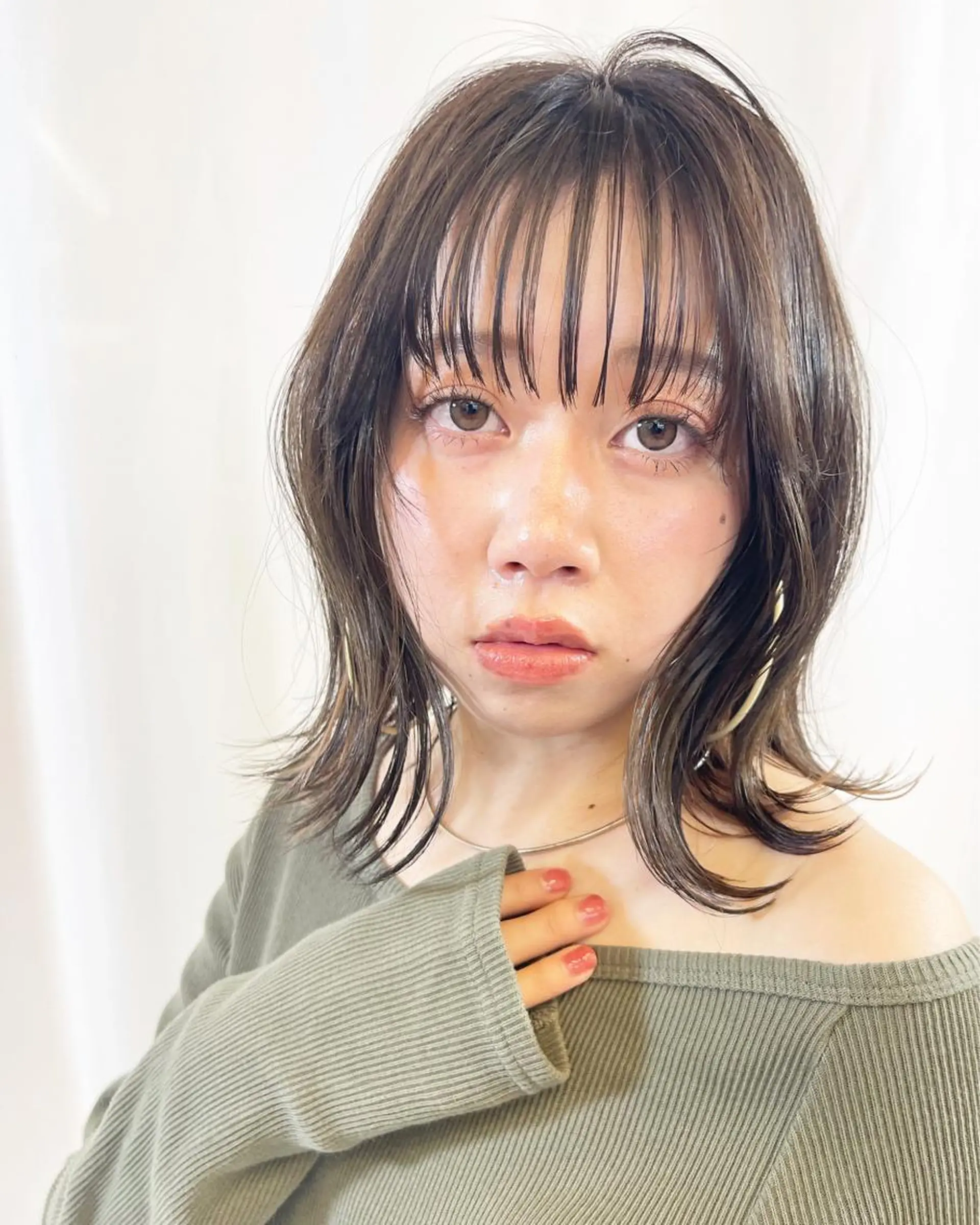 ミディアム 剣持友希/高崎 /ディレクターのヘアスタイル