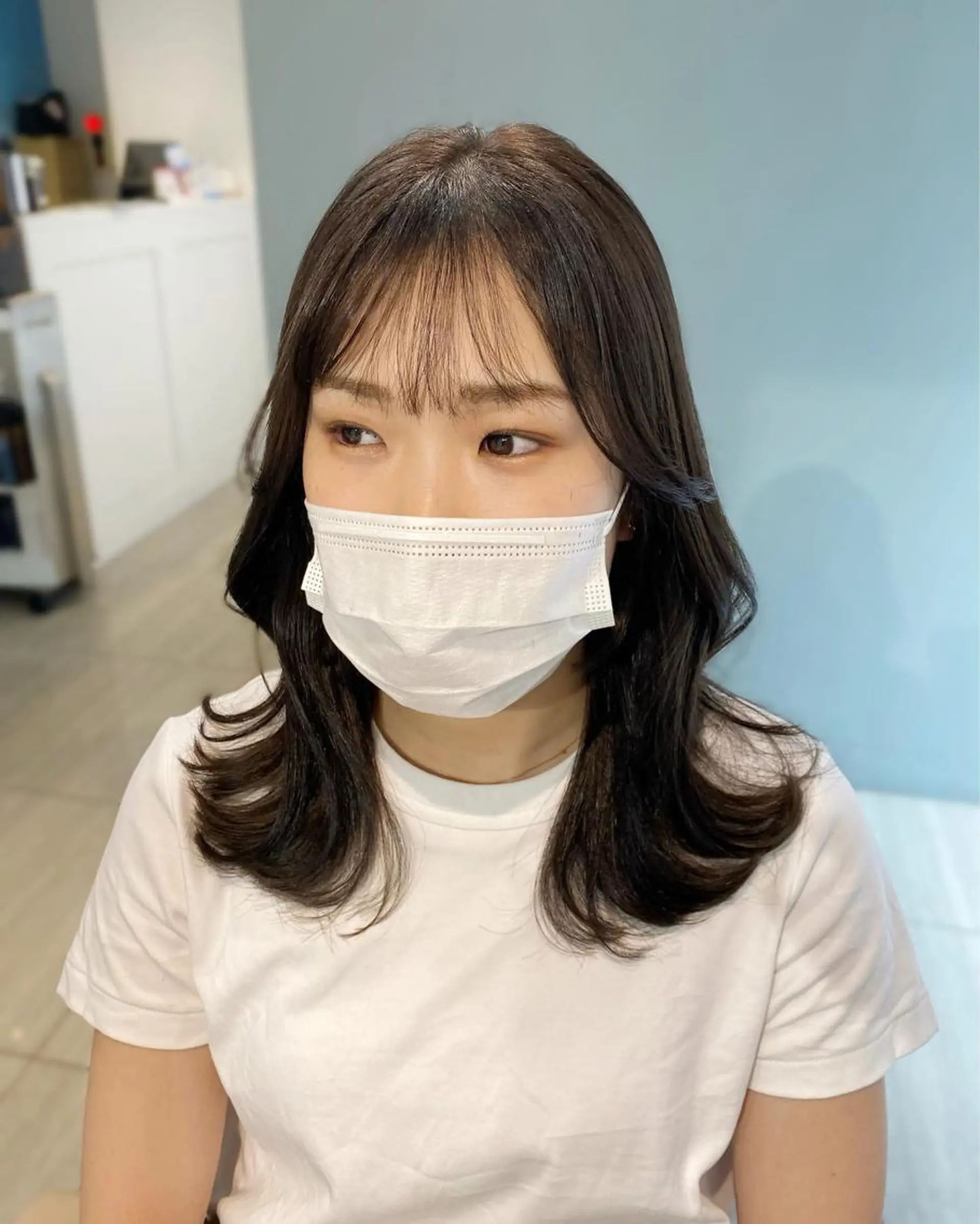 ロング カラー アッシュ ベージュカラー 黒髪 ブリーチ ブルーカラー カット ヘアカラー トリートメント 韓国風レイヤーカット 💎髪質改善"yuiのヘアスタイル