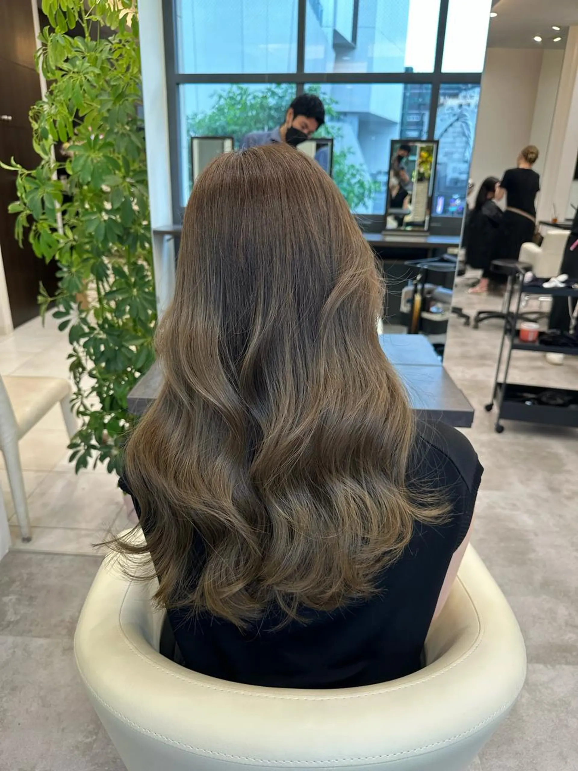 ロング カラー ヘアカラー トリートメント ✨大人韓国風レイヤー ✨吉原 潤✨のヘアスタイル