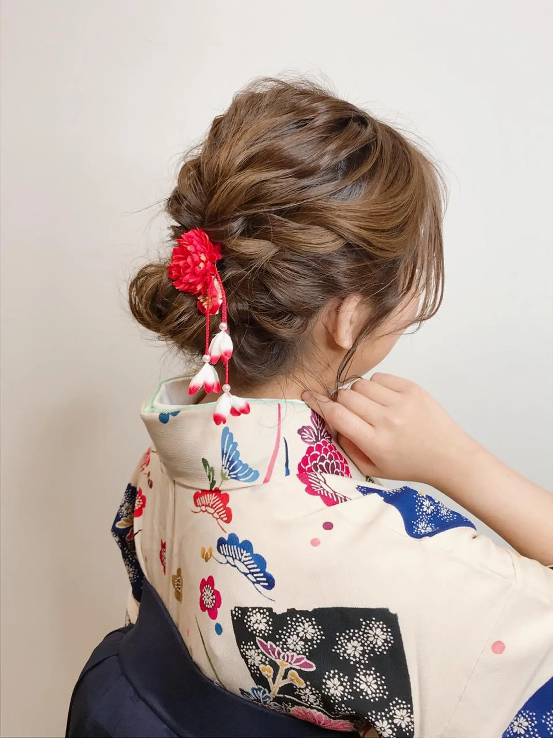 ヘアアレンジ 暖色カラー🍊 ボブ🌿顔周りcutのヘアスタイル