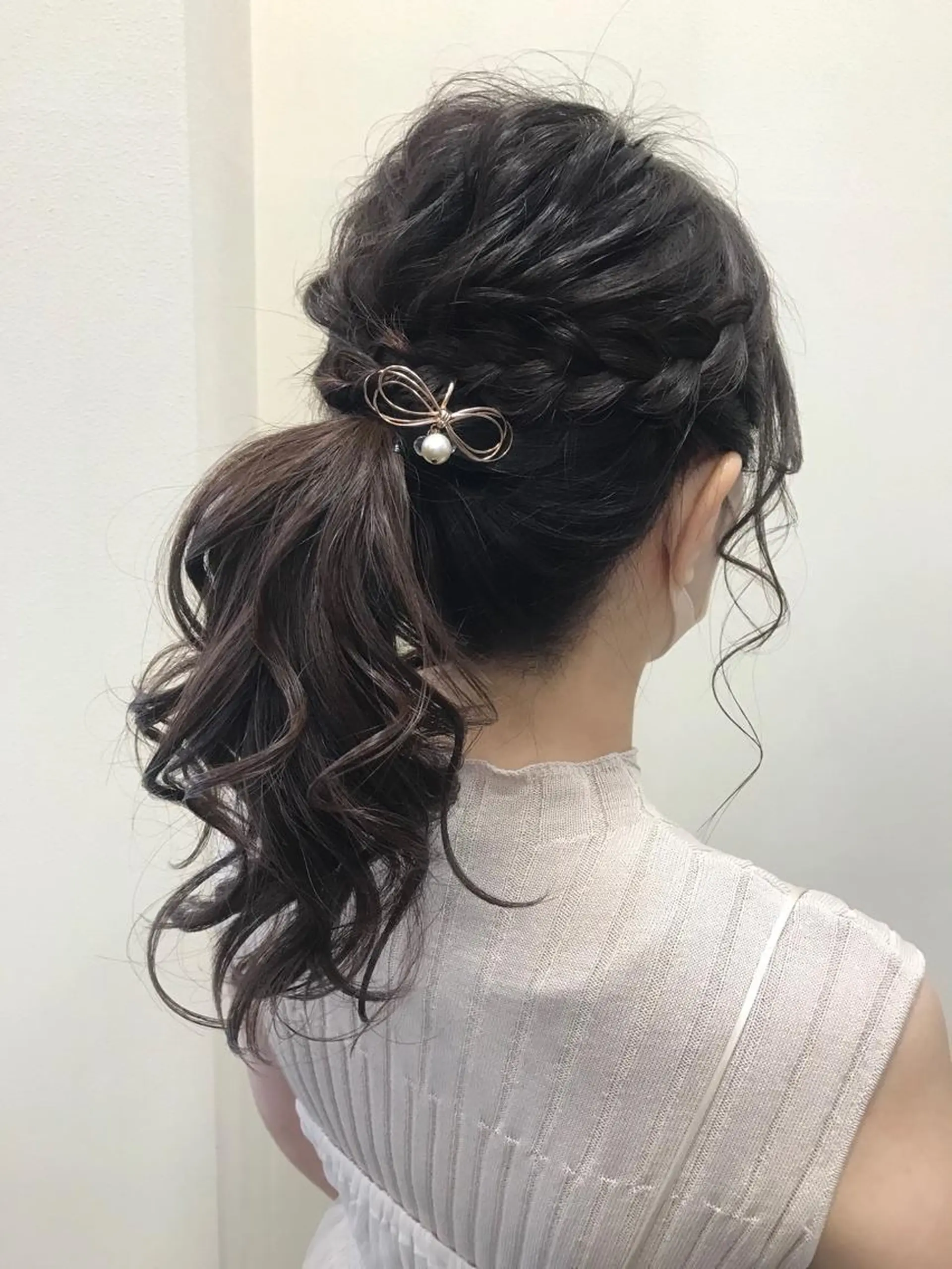 セミロング ヘアアレンジ ポニーテール 沢田 瞳のヘアスタイル