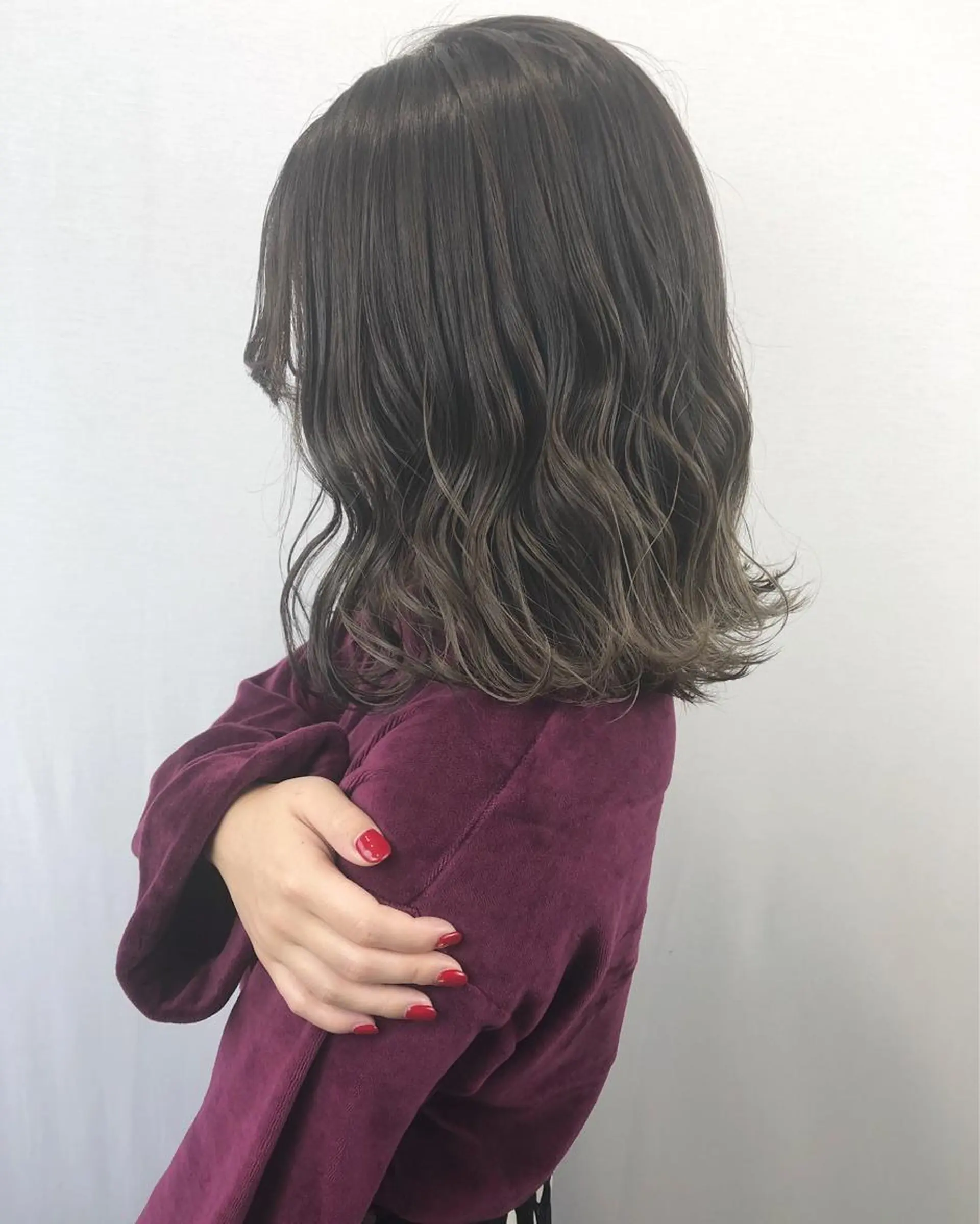 セミロング カラー グラデーションカラー グレージュ 2nd所属・🤍2nd🤍田所 美希のヘアスタイル