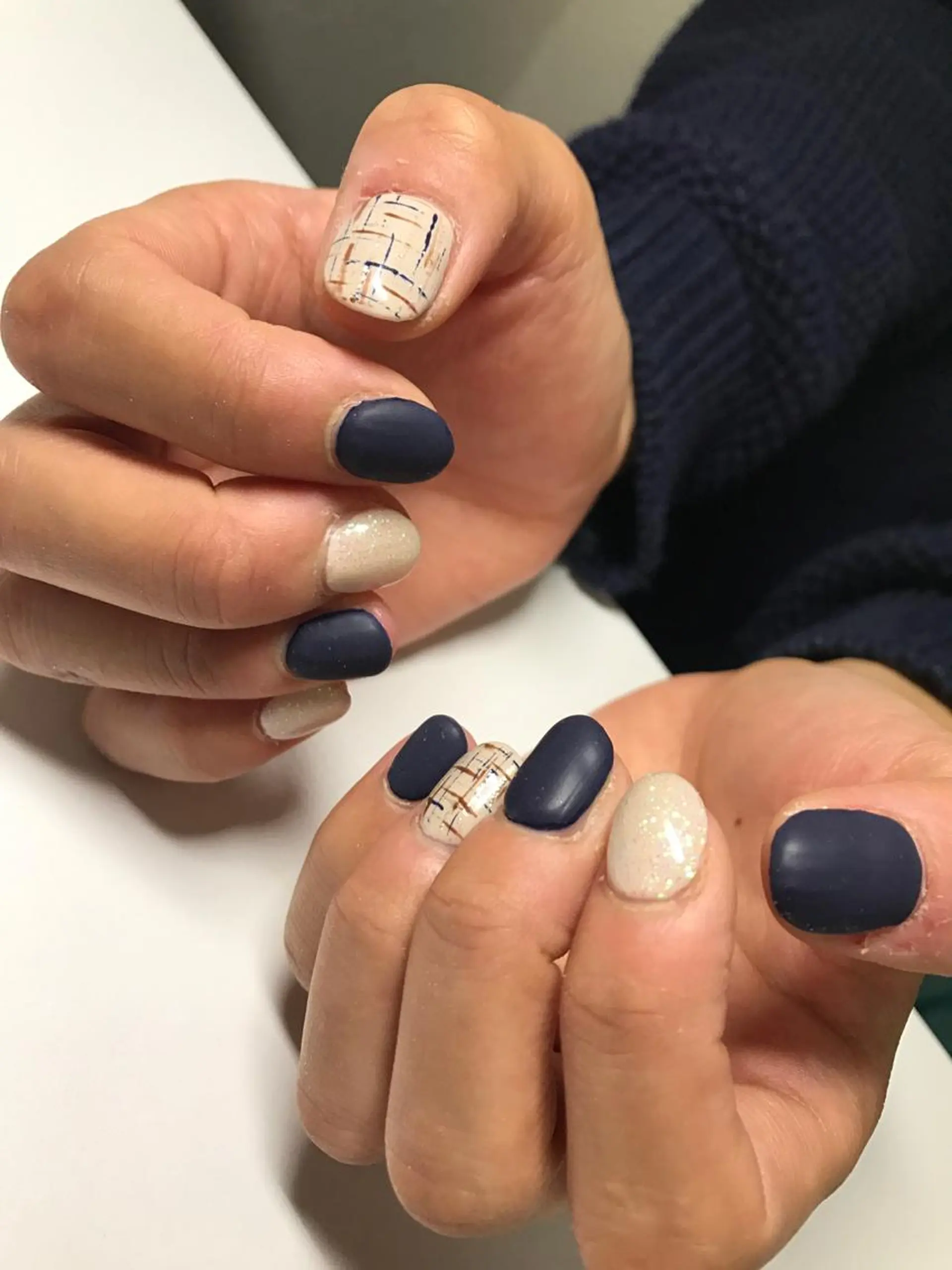 ネイル マットネイル 【カメレオン】 上村 祥子のヘアスタイル