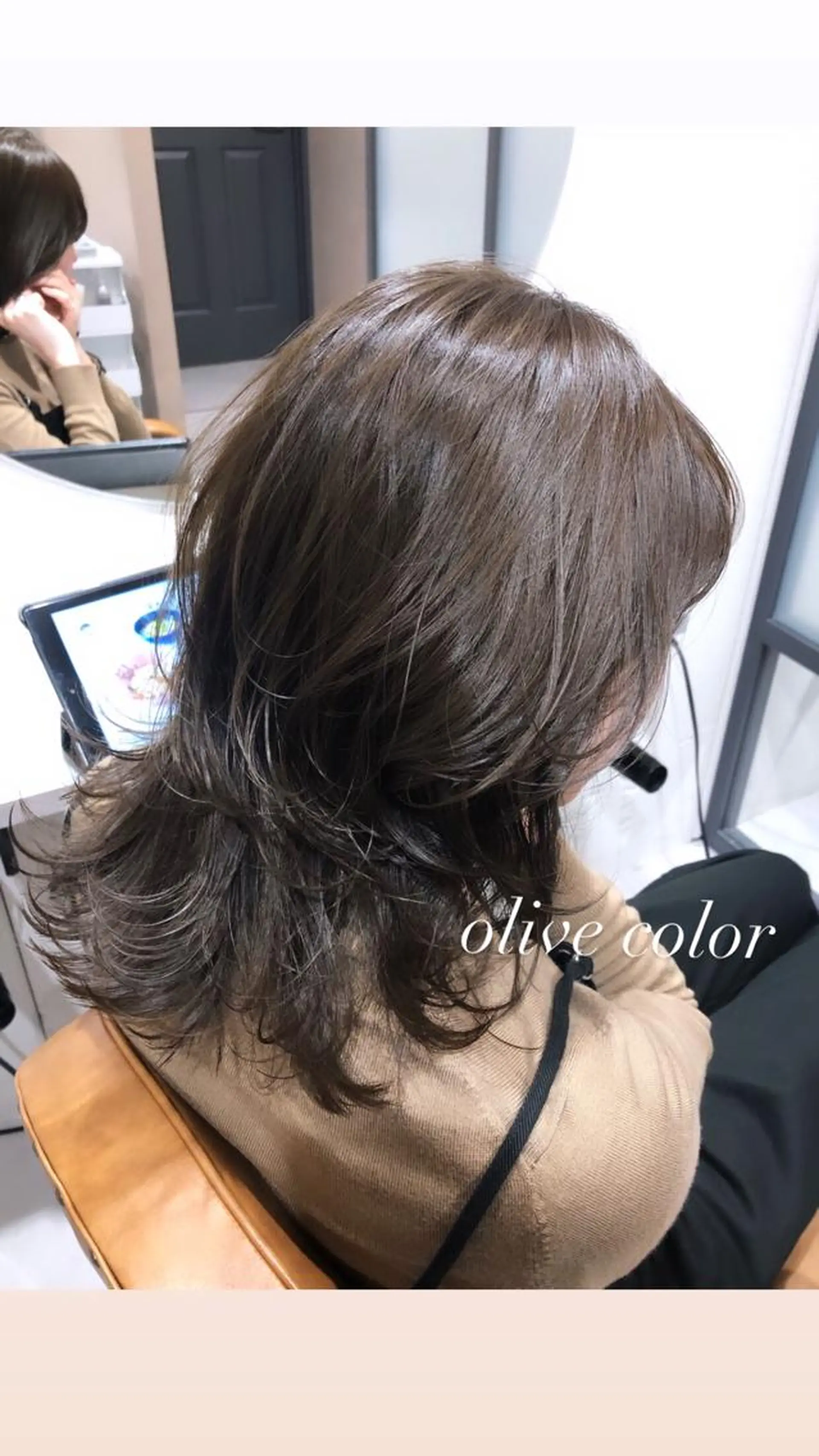 セミロング カラー ヘアアレンジ 関谷 あいみのヘアスタイル