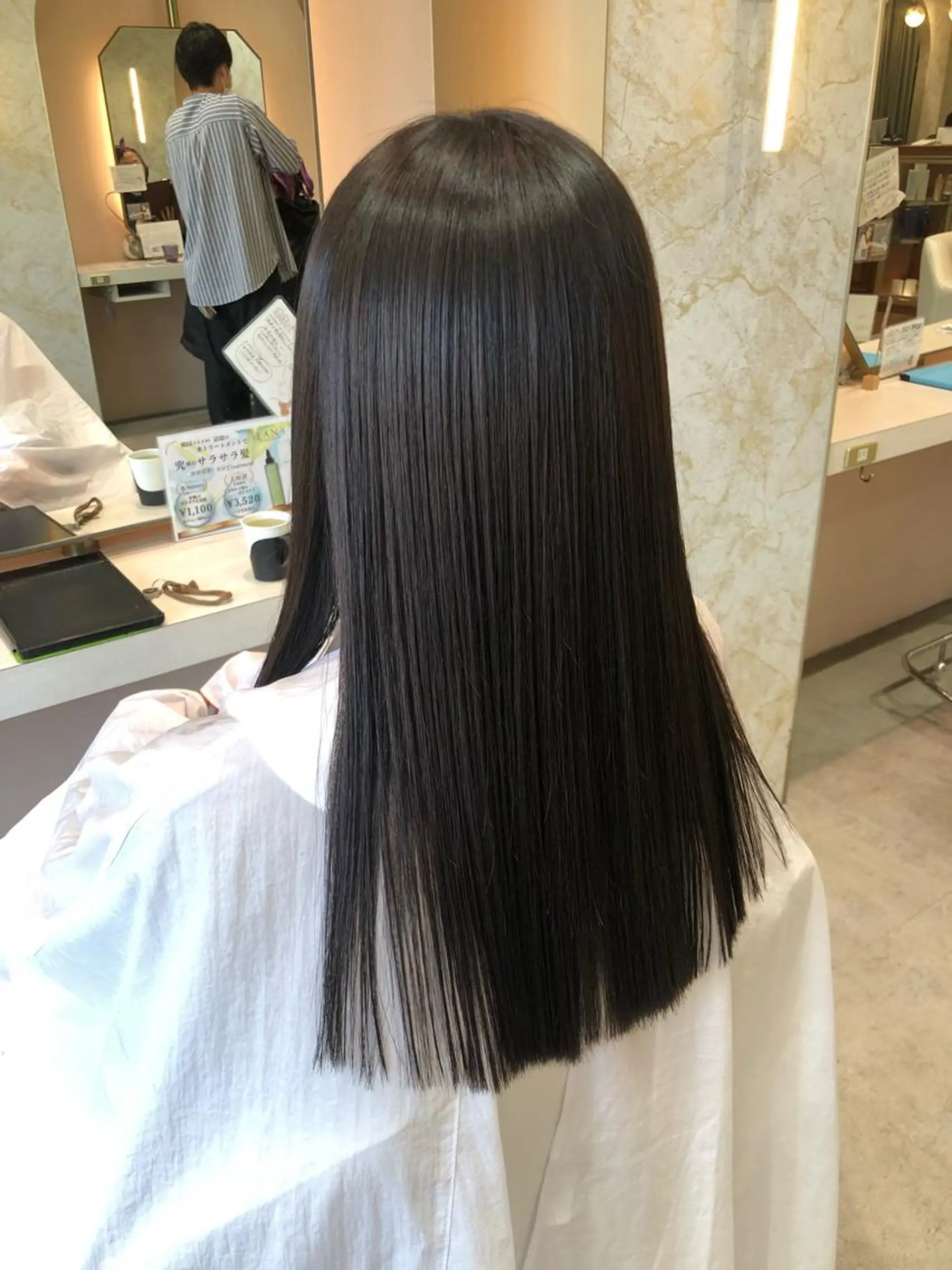 ミディアム La fith hair rond 立川店所属・kyosuke. 艶カラー/ブリーチのヘアスタイル