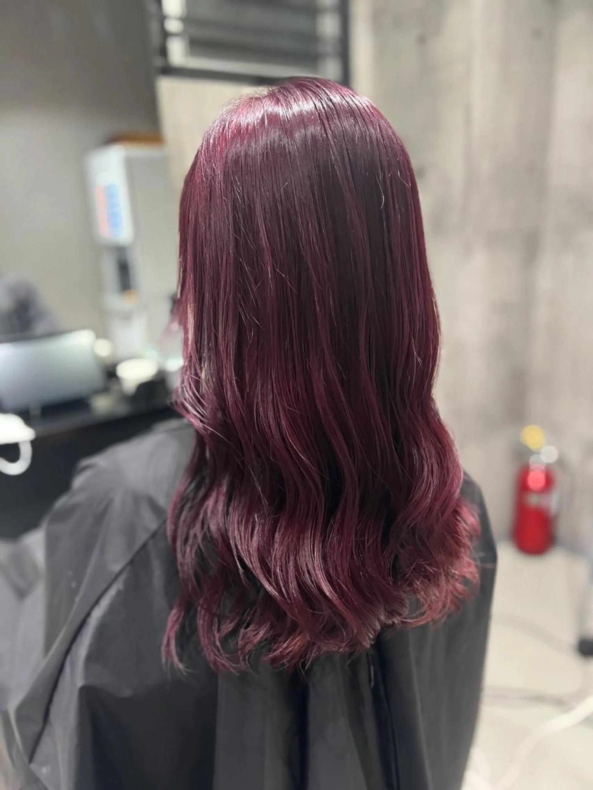 ミディアム カラー レッドカラー mimiiy梅田 中崎町ハイトーンのヘアスタイル