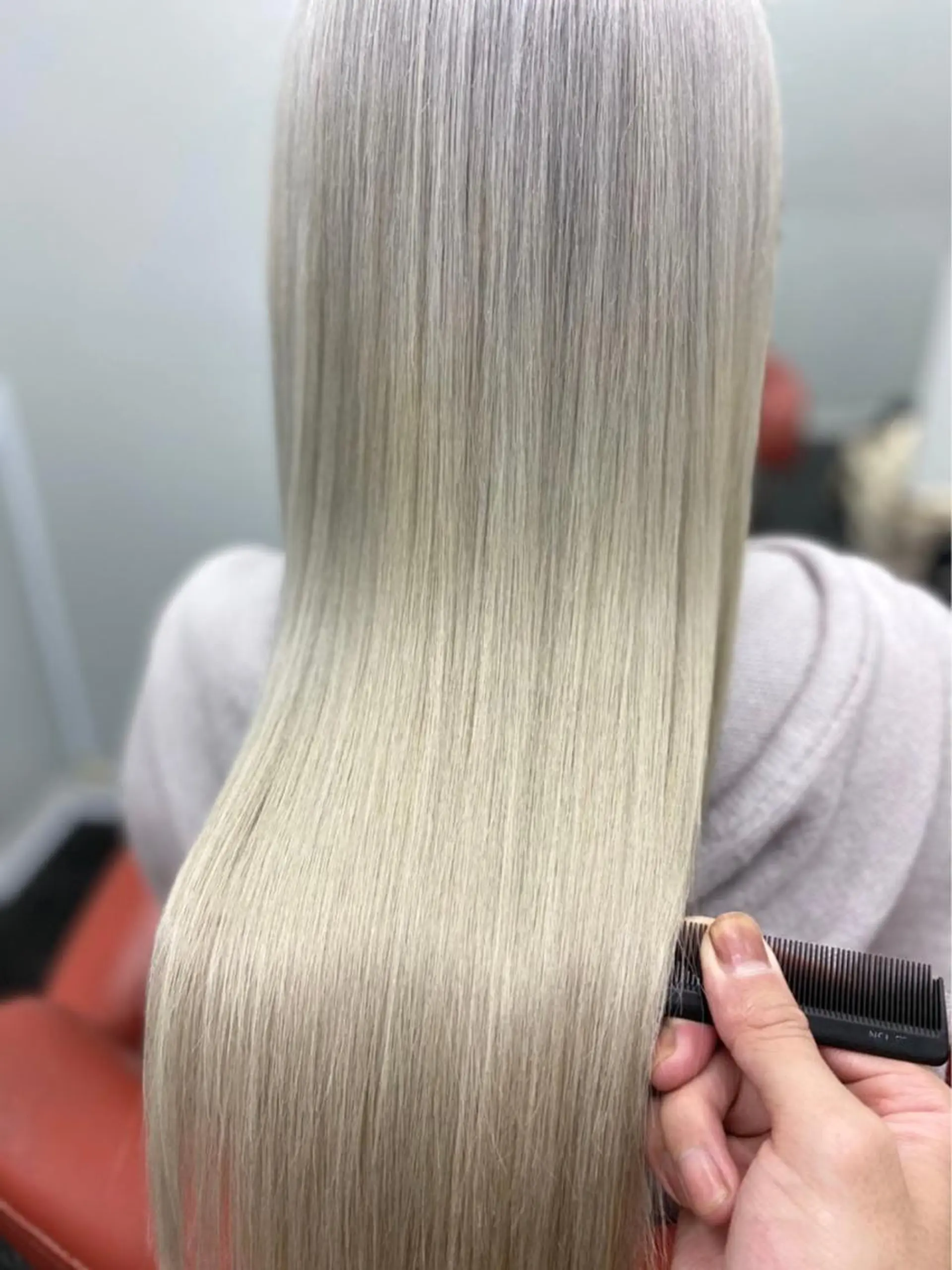 ロング カラー メンズ キッズ ネイル マツエク・マツパ ブリーチ特化型✂️ ハイトーンカラー👨のヘアスタイル