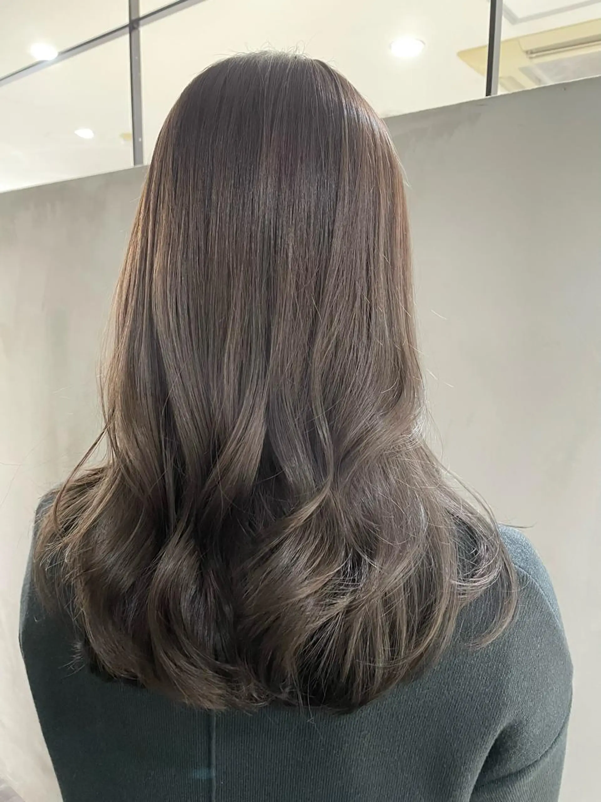 ロング カラー 透明感カラー オリーブカラー カット ヘアカラー 卒業式受付中🌻 肥田亜沙美のその他イメージ
