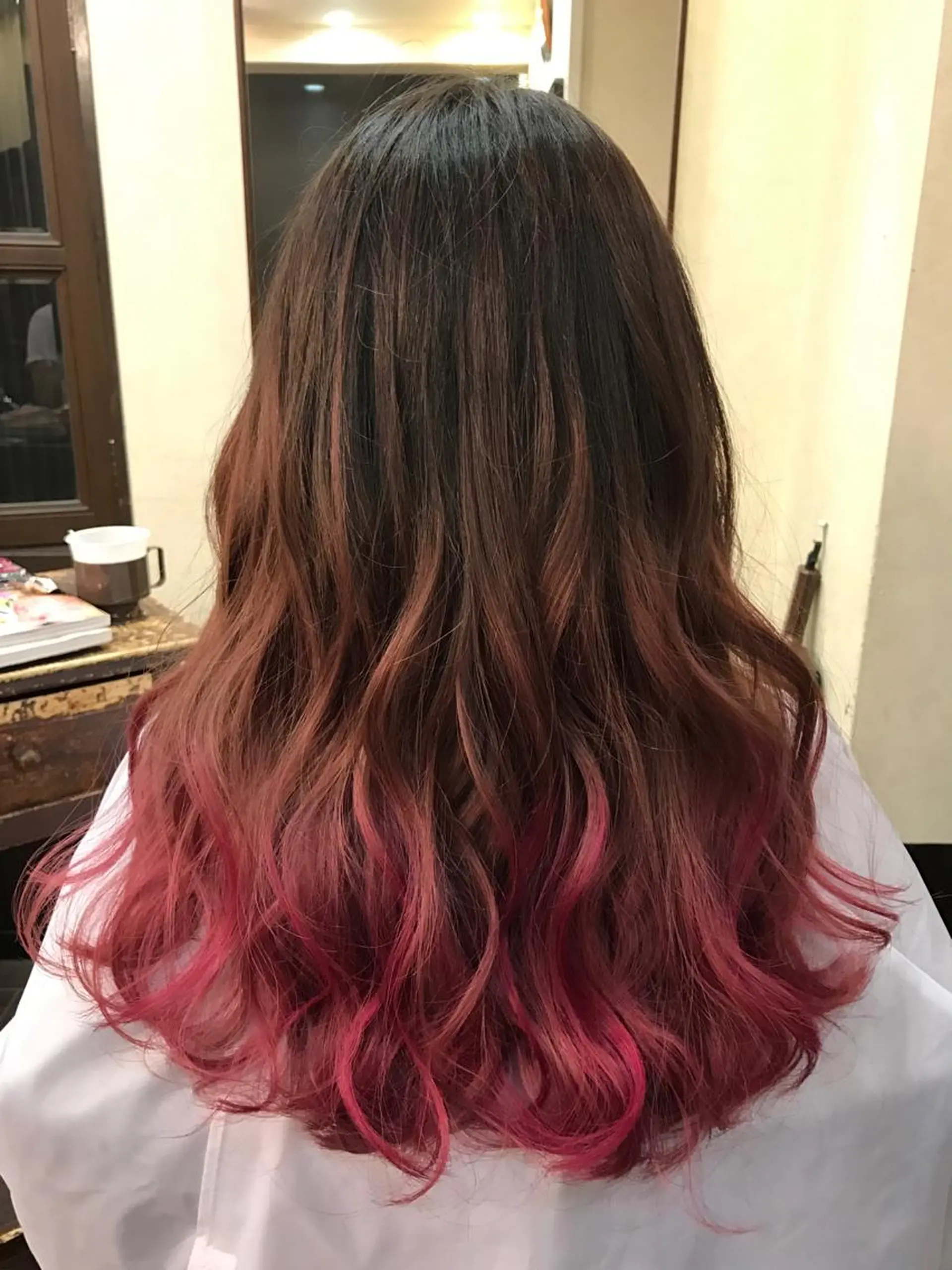 ミディアム セミロング ロング カラー ブリーチ グラデーションカラー ALLY（アリー）所属・ミニモお気に入り数 No.1宍戸雄弥のヘアスタイル