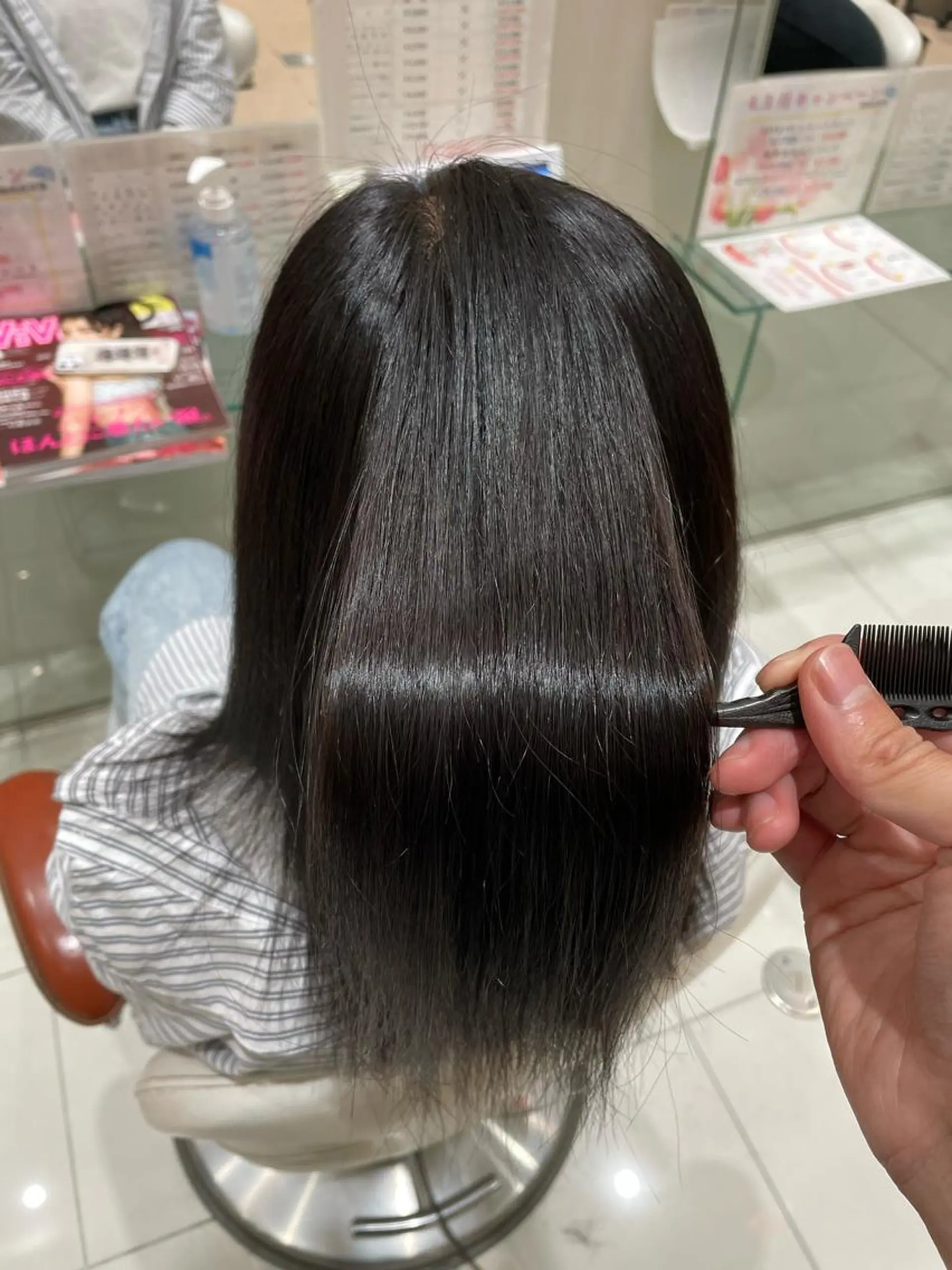 ミディアム カット 縮毛矯正 トリートメント 金井 郁弥のヘアスタイル