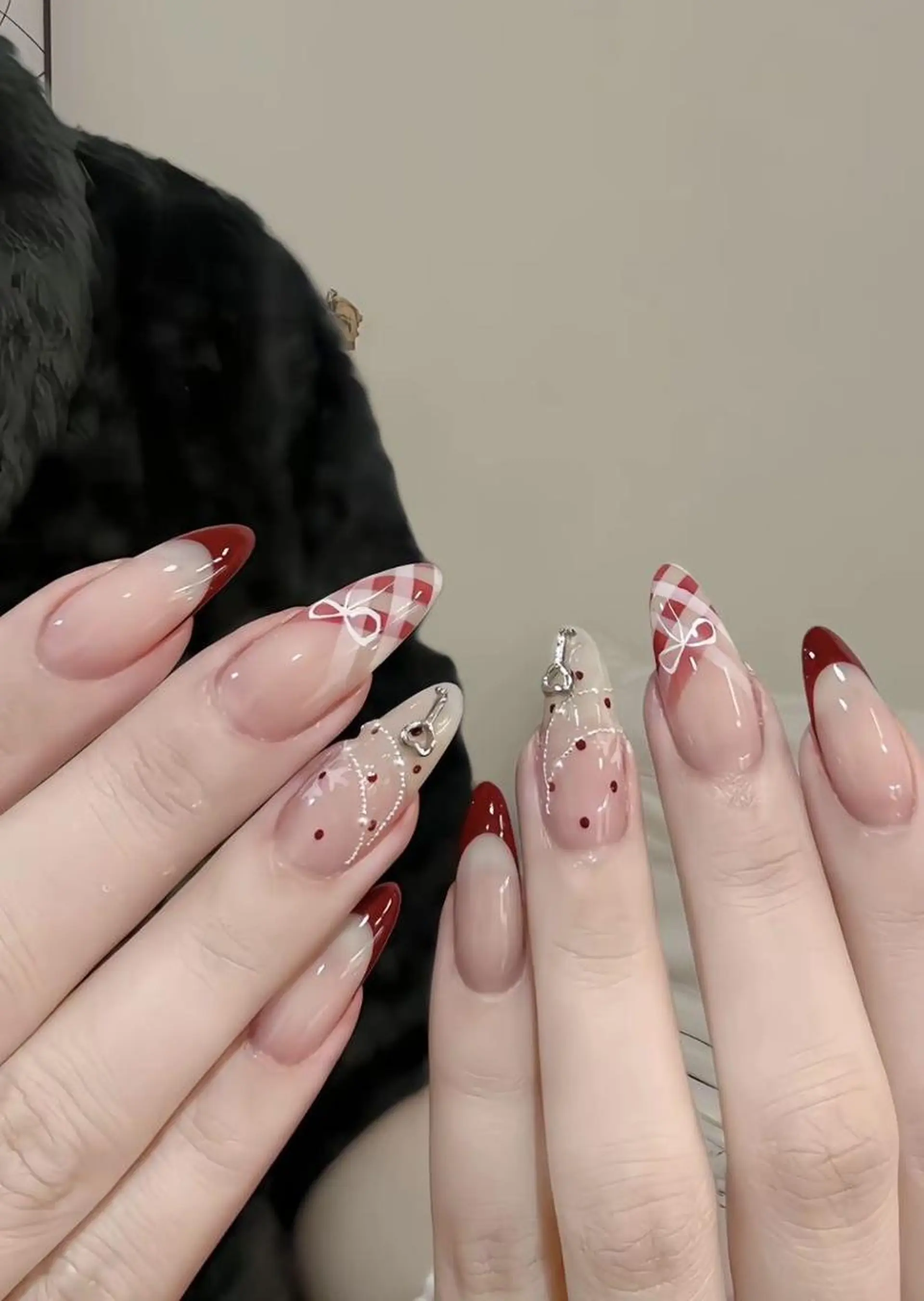 ネイル 長さ出し フレンチネイル グラデーション 卒業式 マグネットネイル MIHANA NAILのネイルデザイン