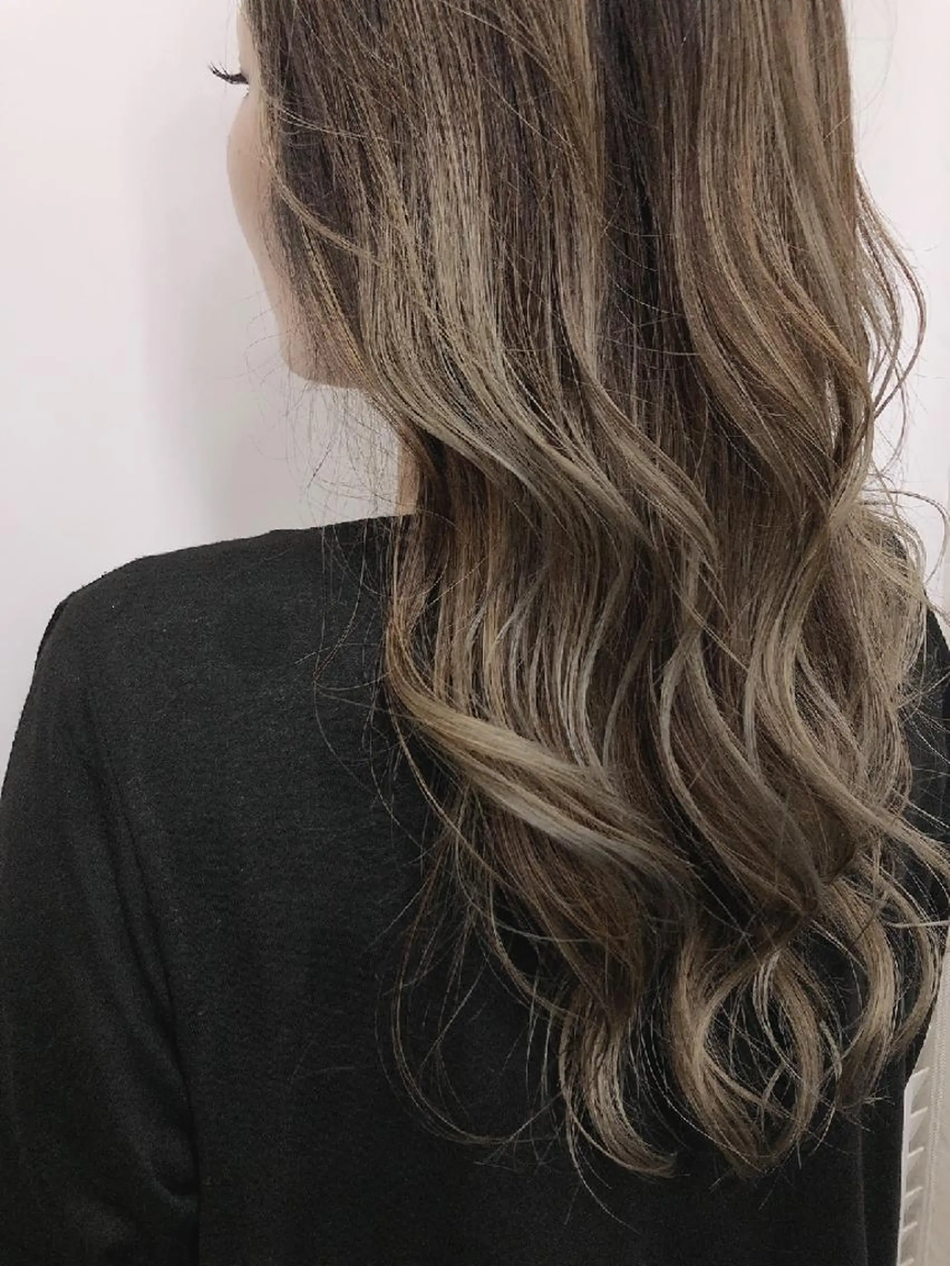 ロング カラー ヘアカラー トリートメント siesta by amble luxeのヘアスタイル