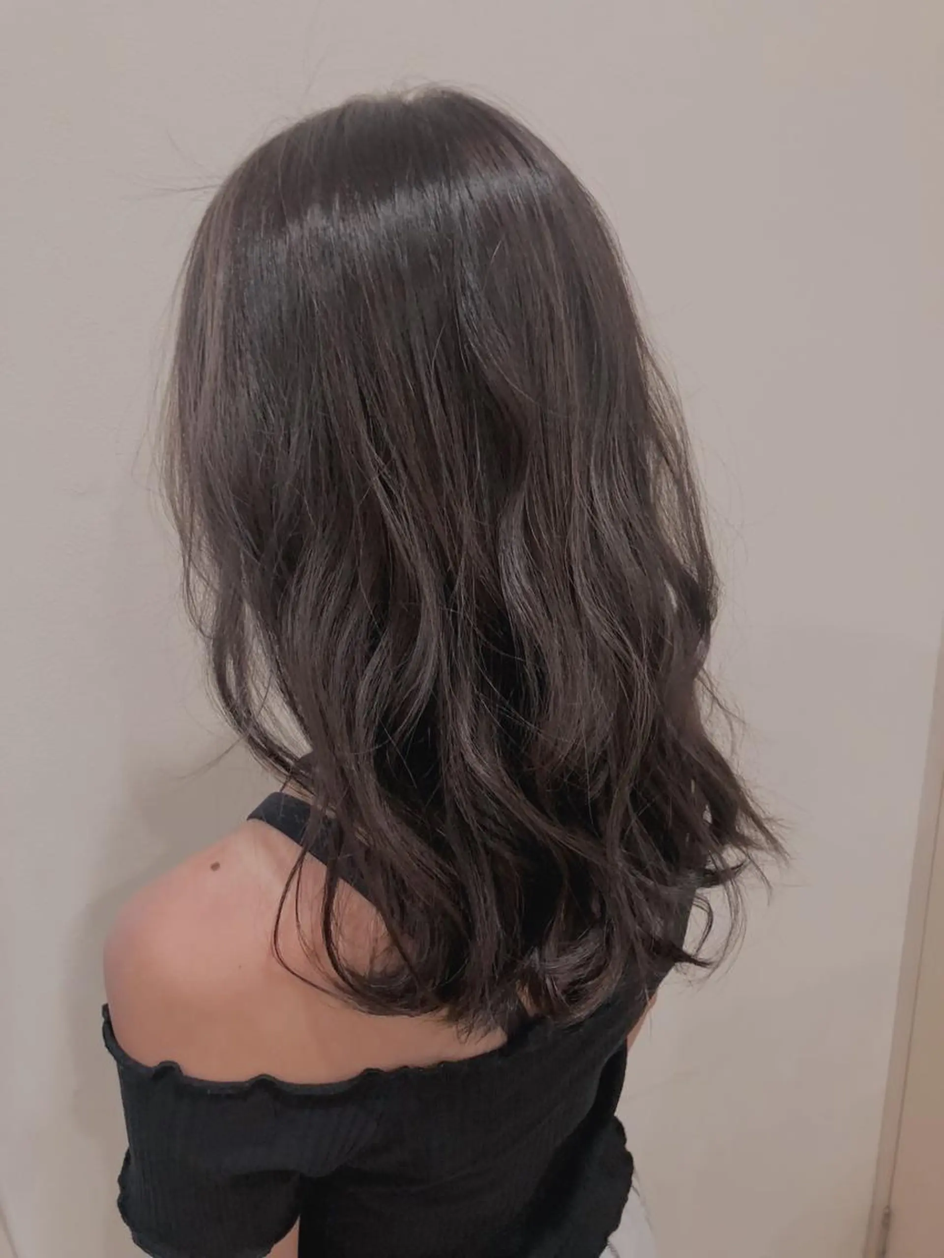 セミロング カラー 🦩レイヤー|透明感 カラー🦩makoのヘアスタイル