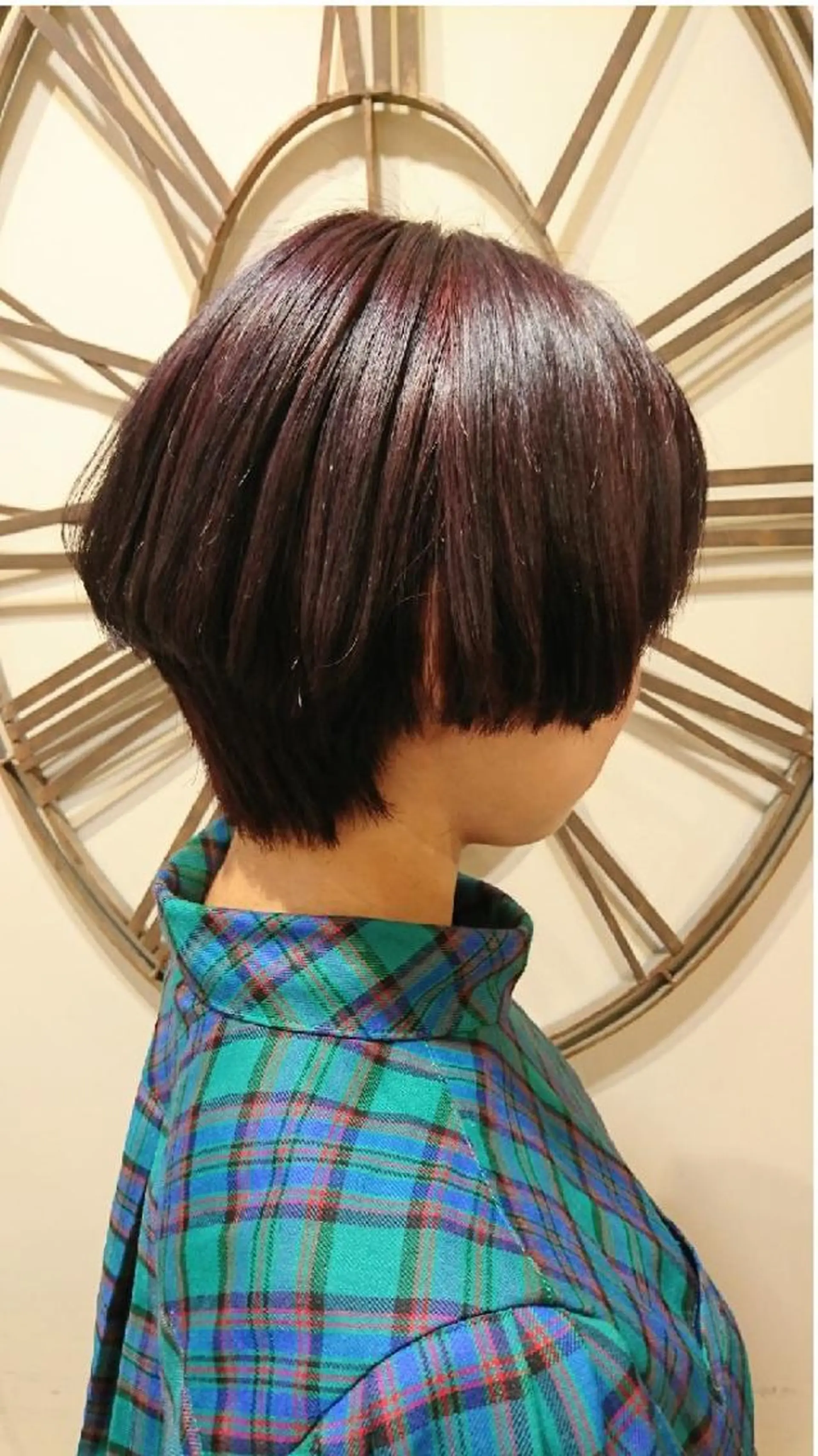 ショート カラー ブリーチ バイオレットカラー ACROあべの店所属・艶カラー/インナー /グラデ/大西小百合のヘアスタイル