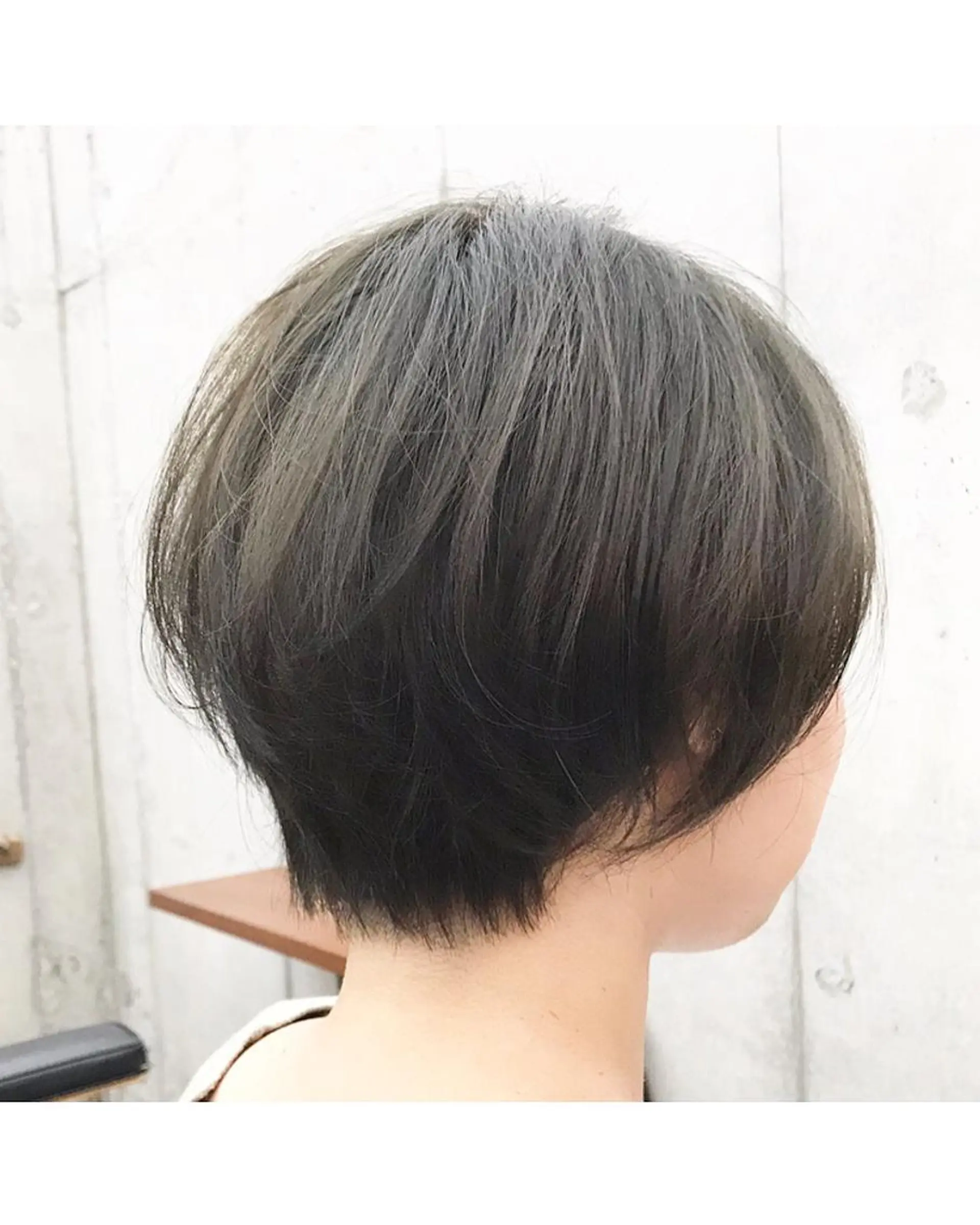 ショート カラー オリーブカラー ショートヘア カット ヘアカラー トリートメント ✂︎ウルフ・ショート ✂︎MIKUNIのヘアスタイル