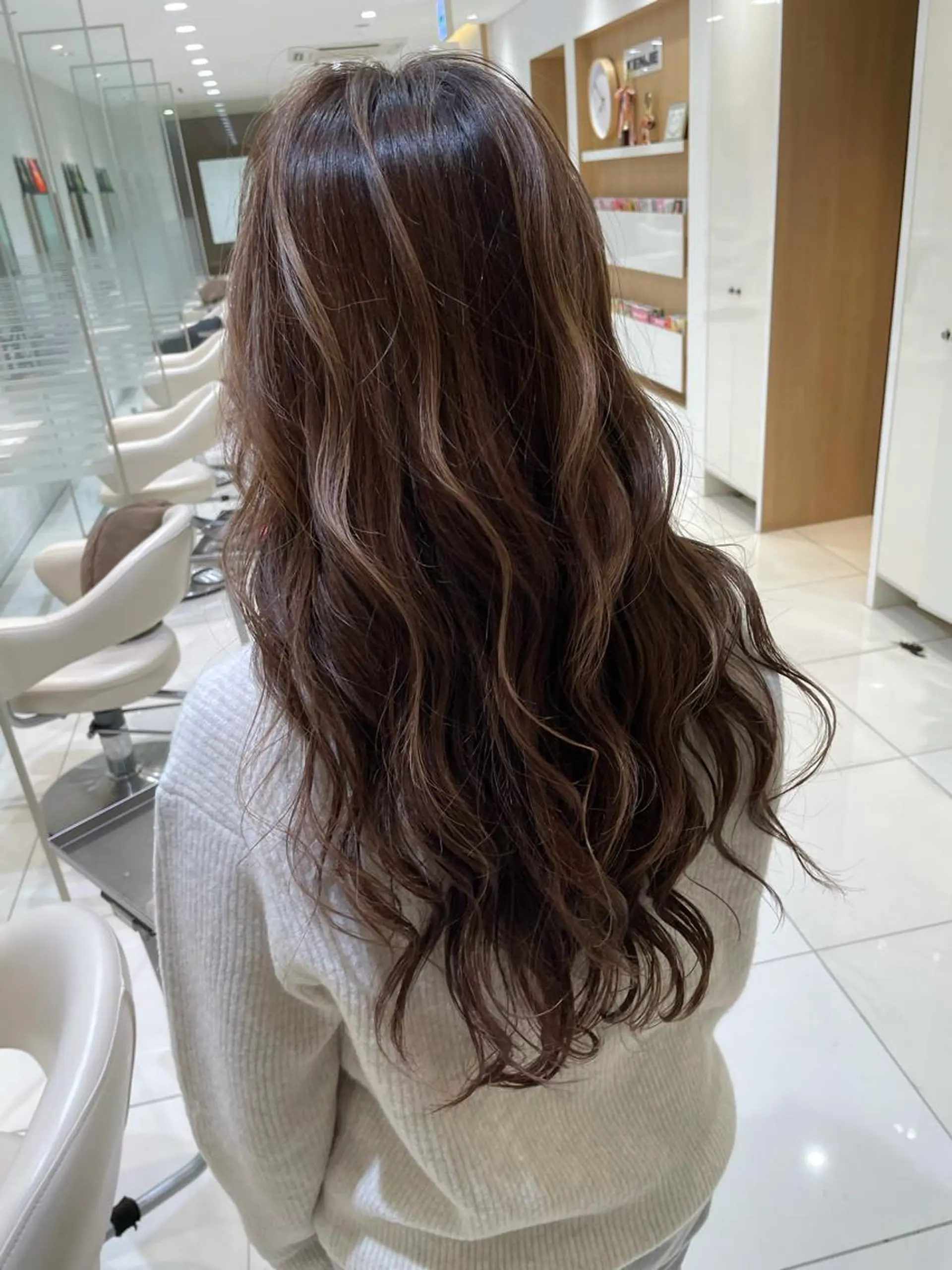 ロング カラー ご新規様限定クーポン あります　桂口　烈闘のヘアスタイル